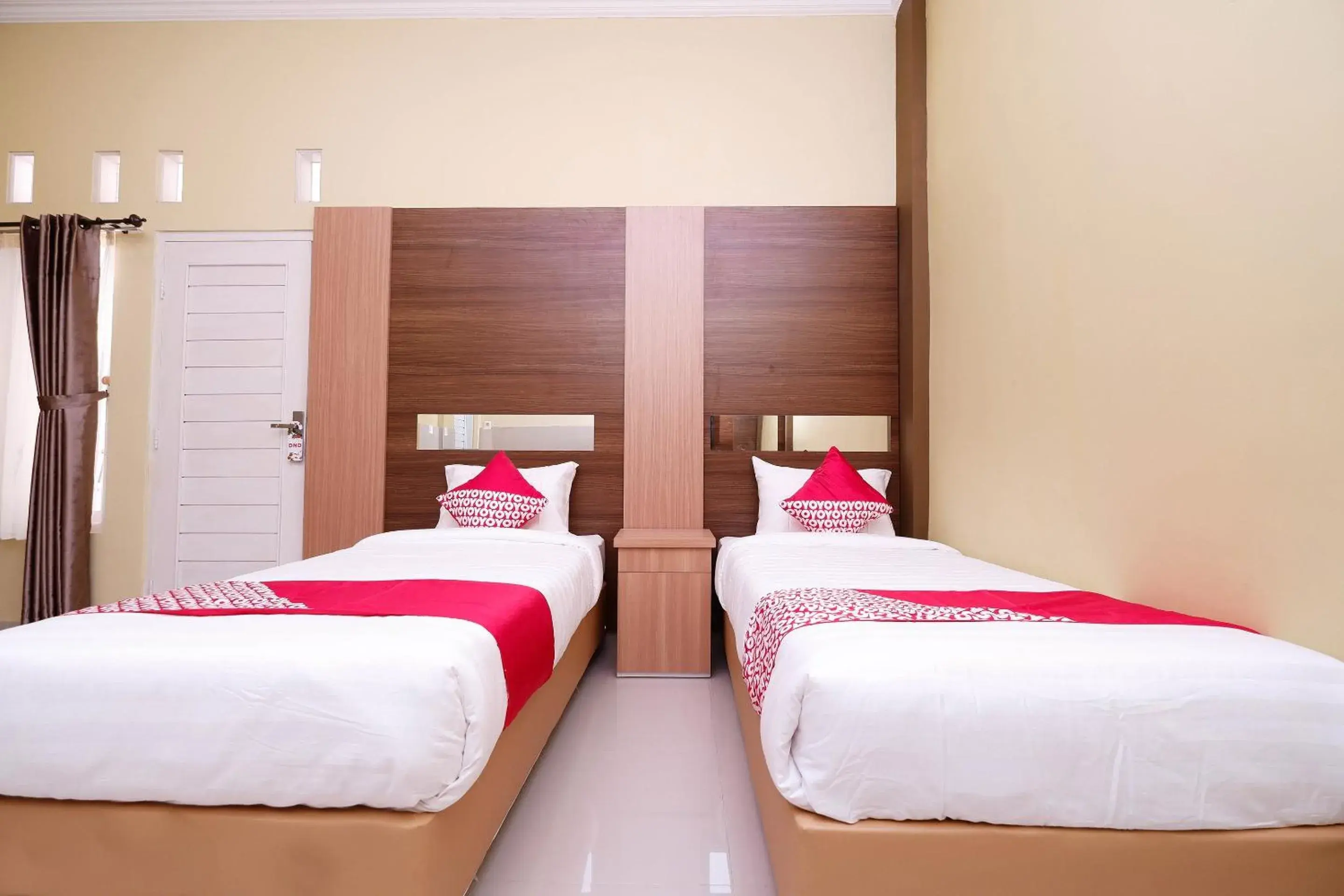 Bedroom in Super OYO 1506 Shabrina 2 Syariah Bedroom in Super OYO 1506 Shabrina 2 Syariah