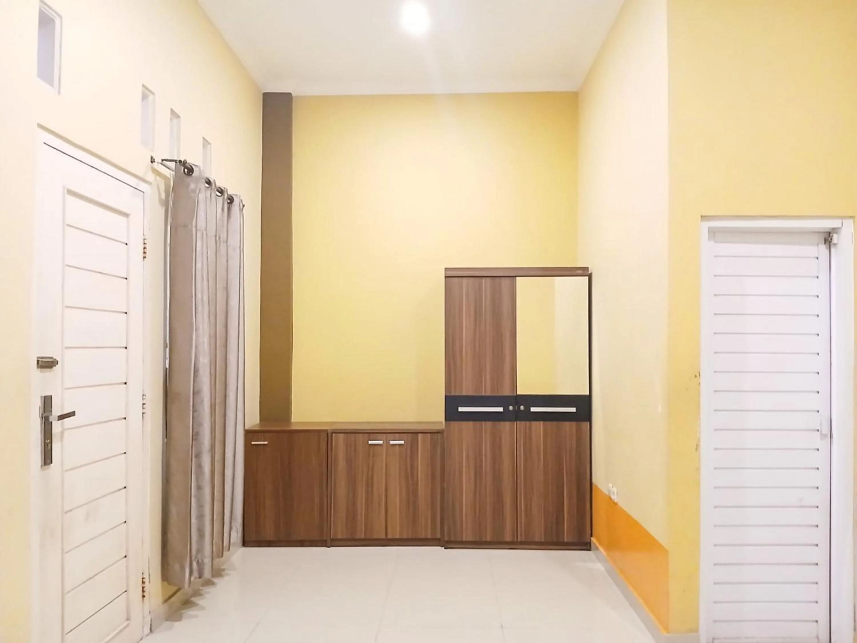 Other in Shabrina Homestay Syariah Terminal Tirtonadi Solo RedPartner