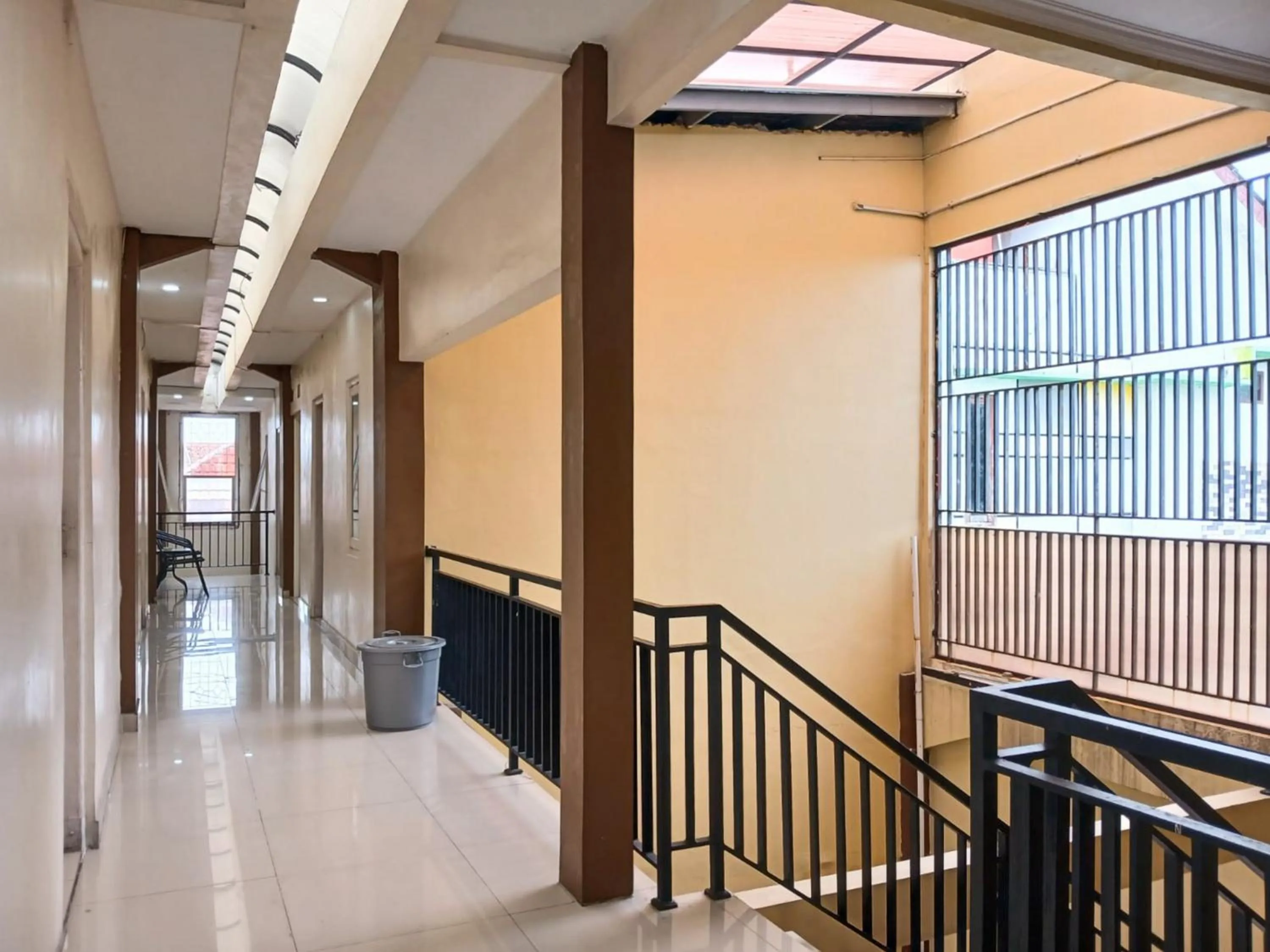 Property building in Shabrina Homestay Syariah Terminal Tirtonadi Solo RedPartner