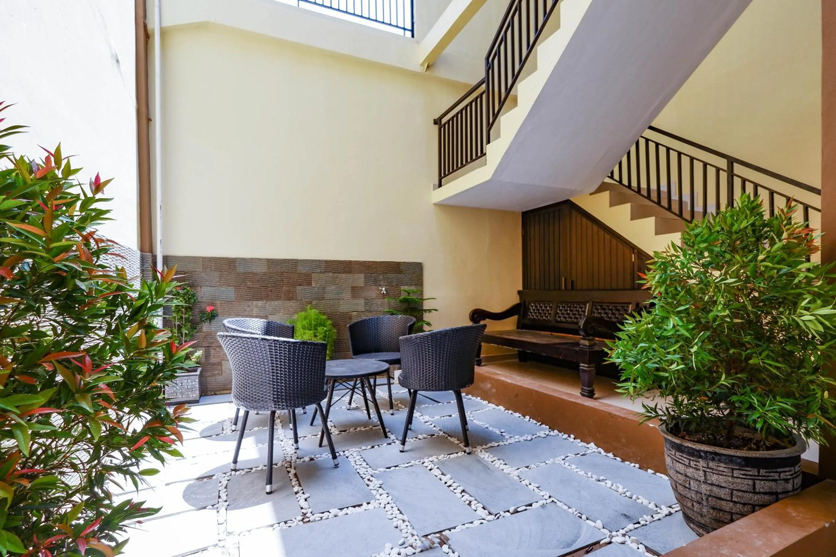 Lobby or reception in Super OYO 1506 Shabrina 2 Syariah