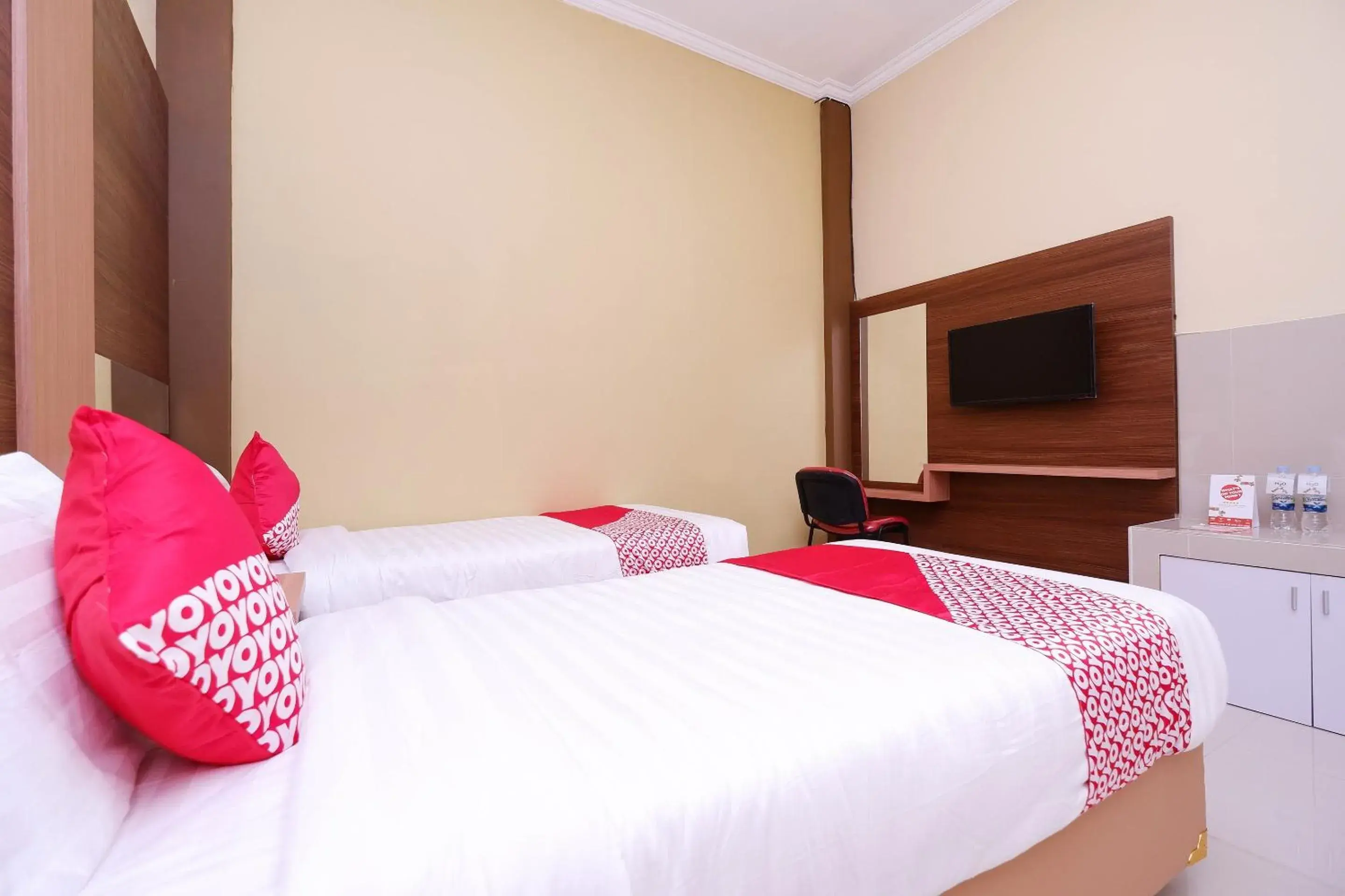 Bedroom in Super OYO 1506 Shabrina 2 Syariah Bedroom in Super OYO 1506 Shabrina 2 Syariah