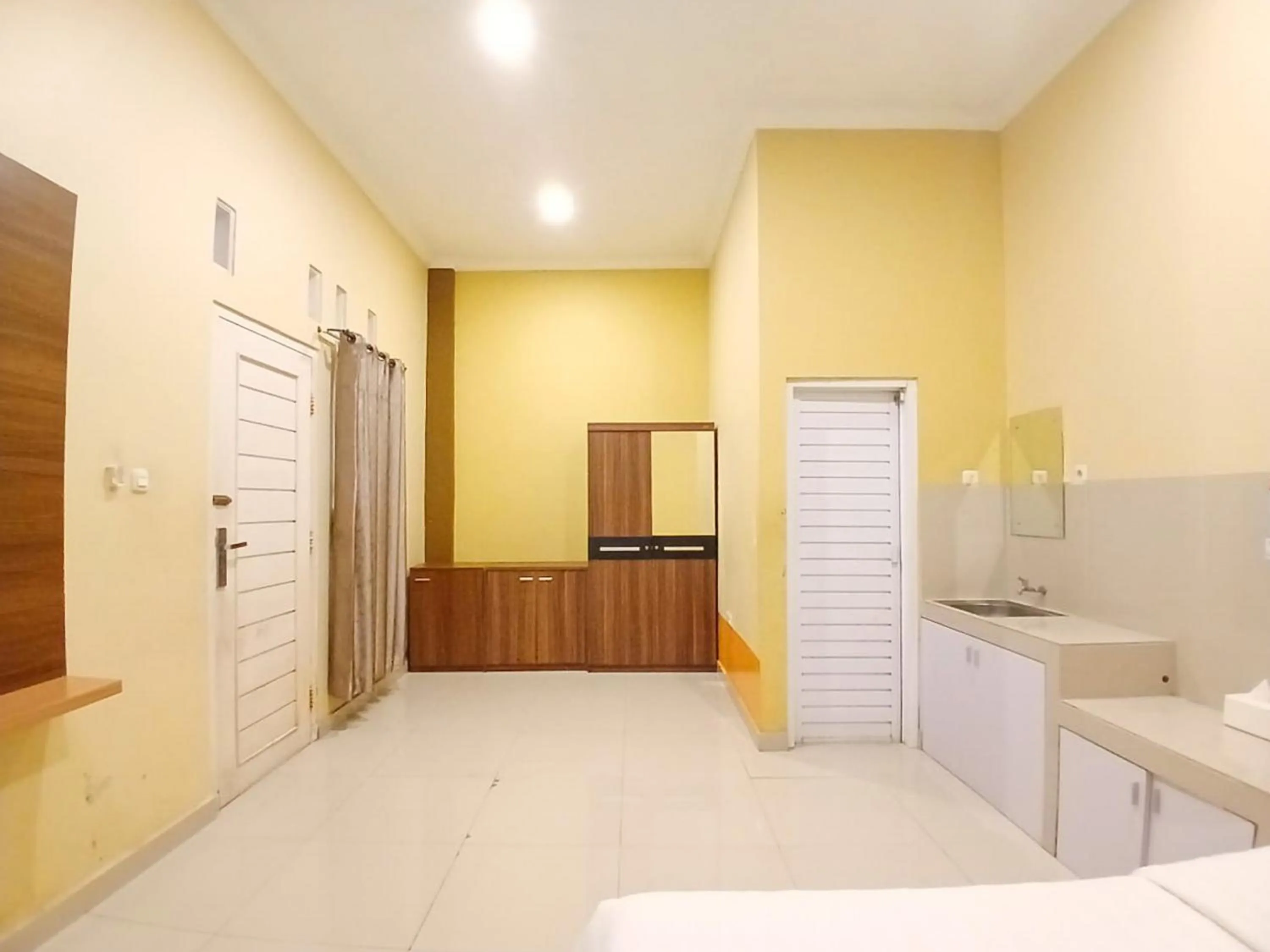 Other, Bed in Shabrina Homestay Syariah Terminal Tirtonadi Solo RedPartner