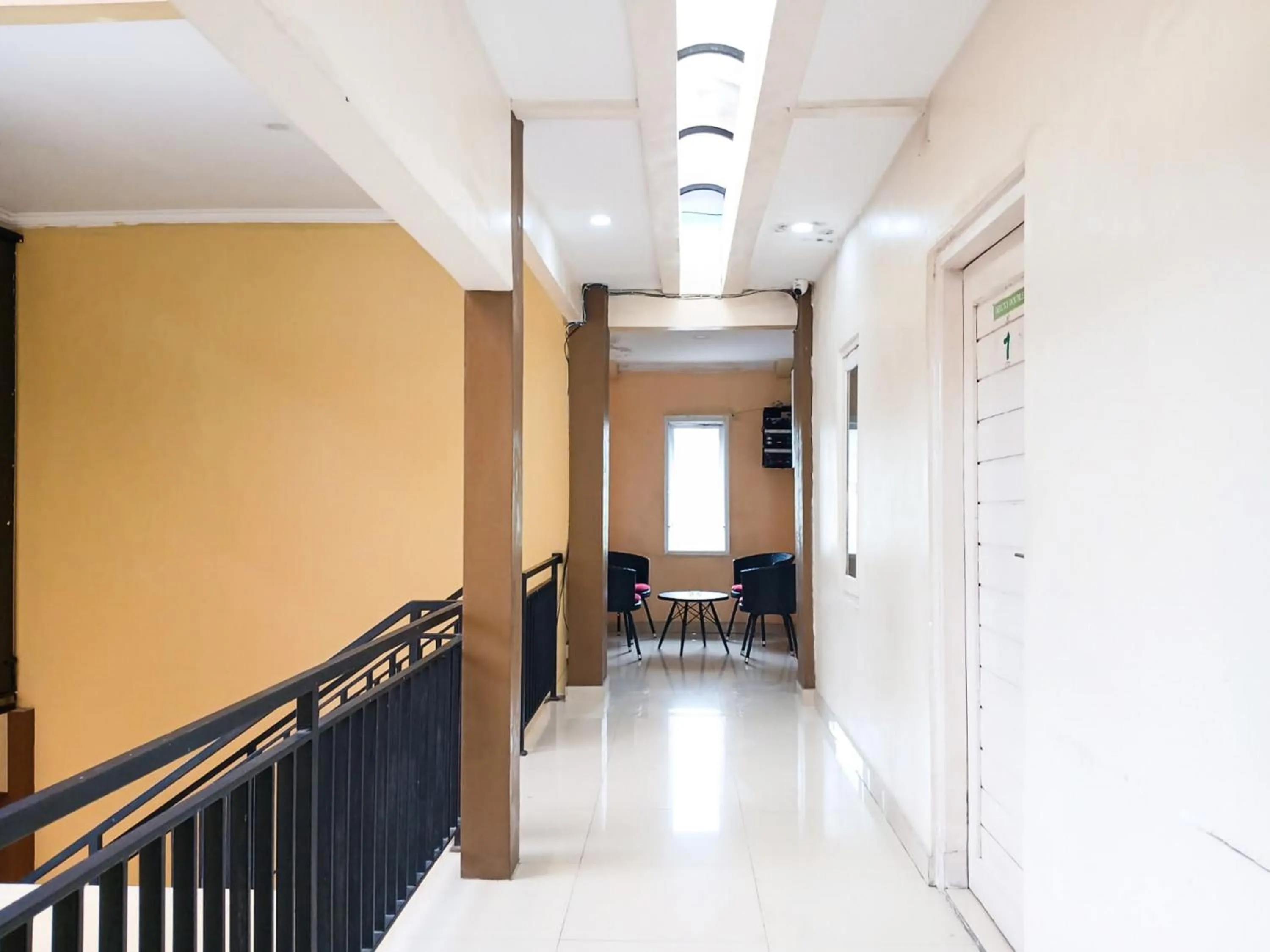 Property building in Shabrina Homestay Syariah Terminal Tirtonadi Solo RedPartner