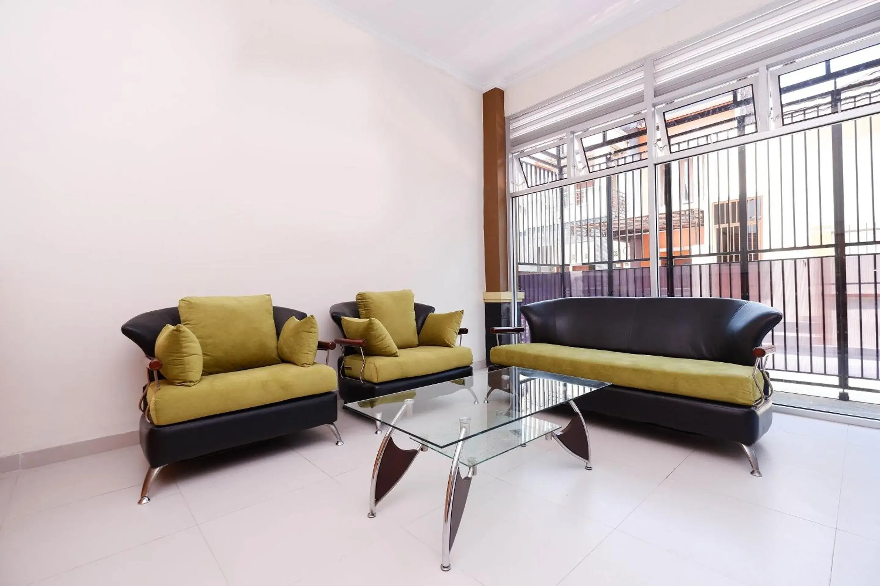 Lobby or reception in Super OYO 1506 Shabrina 2 Syariah Lobby or reception in Super OYO 1506 Shabrina 2 Syariah