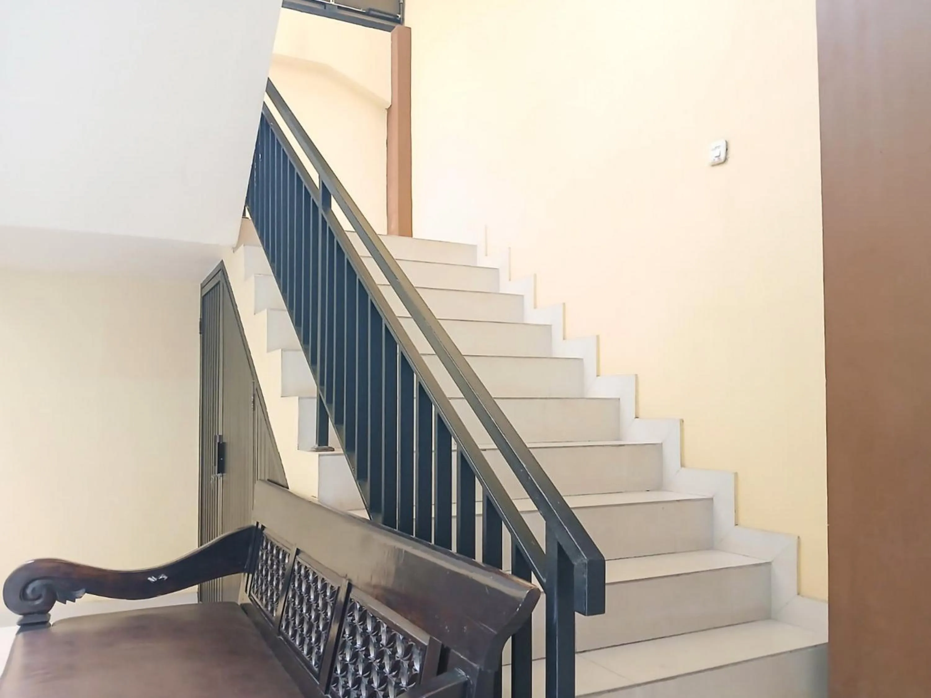 Property building in Shabrina Homestay Syariah Terminal Tirtonadi Solo RedPartner