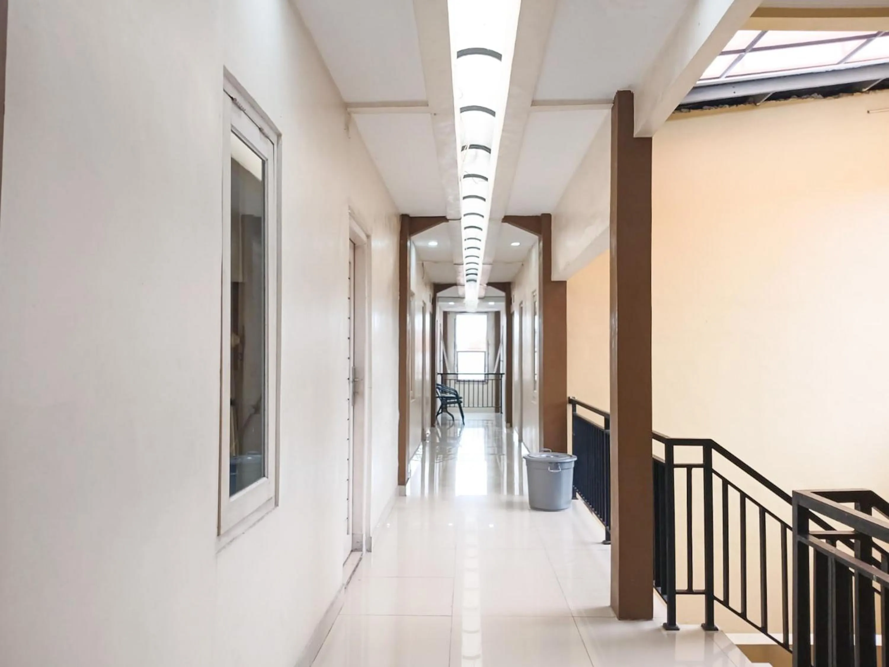 Property building in Shabrina Homestay Syariah Terminal Tirtonadi Solo RedPartner