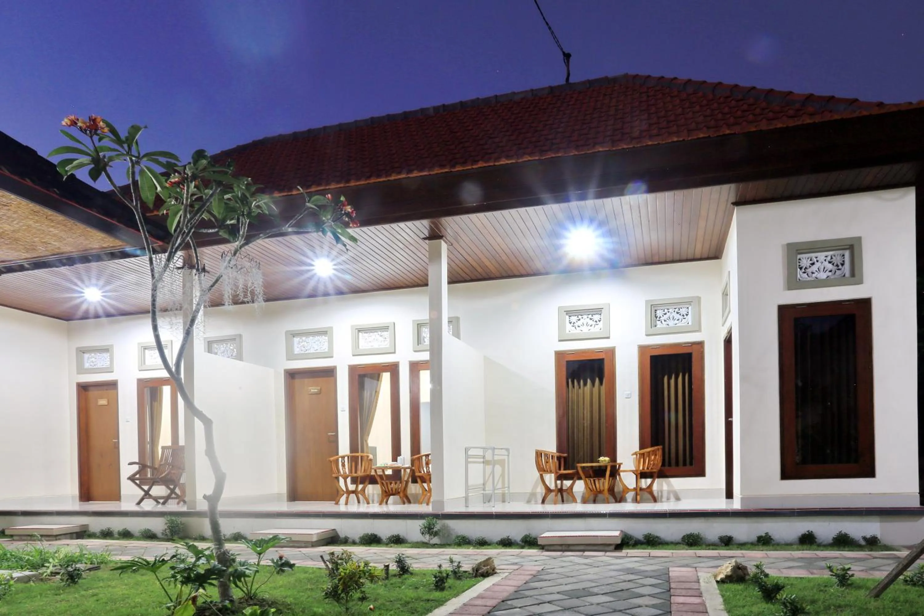 Property building in Manda Homestay
