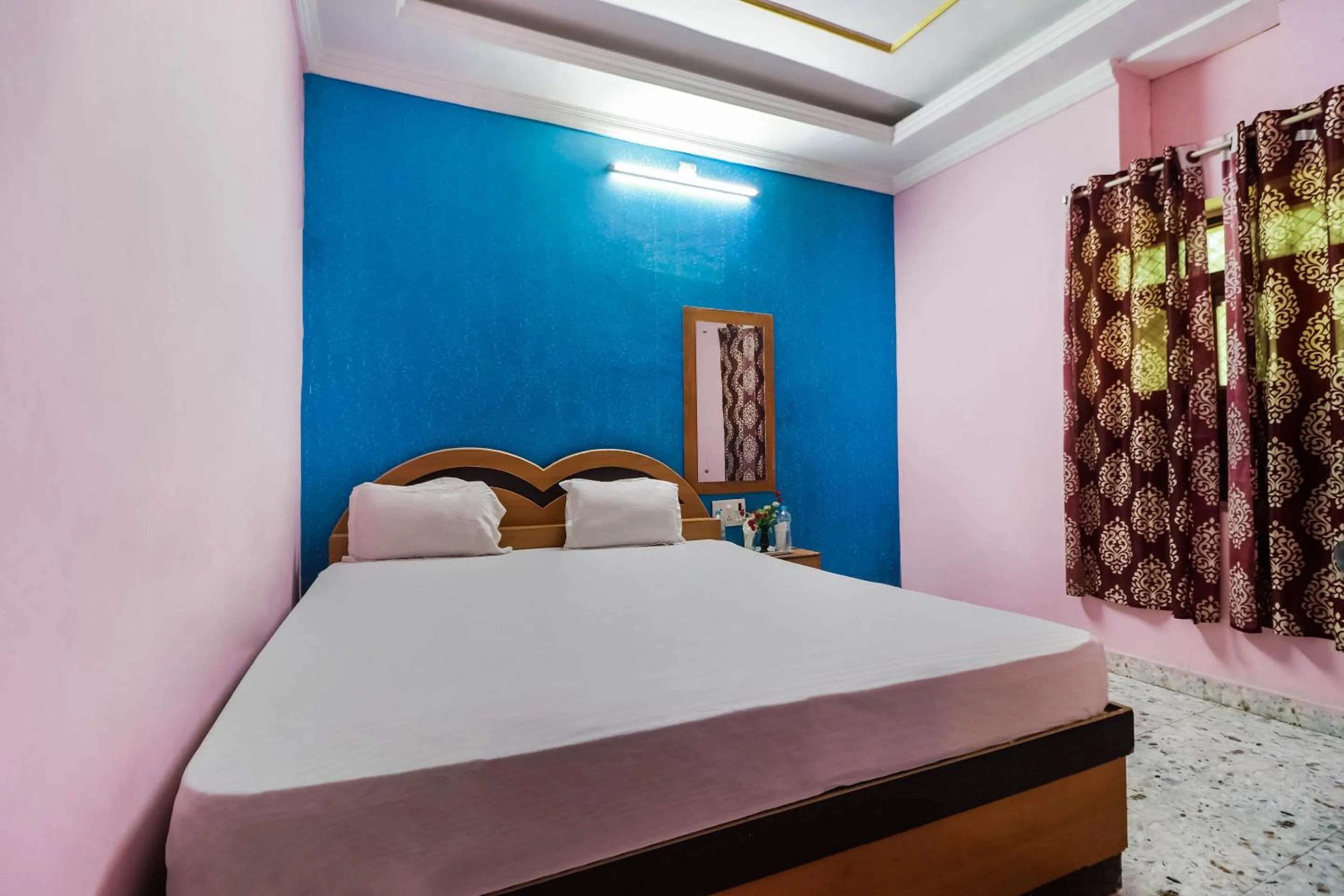 Bedroom, Bed in Hotel O C K International