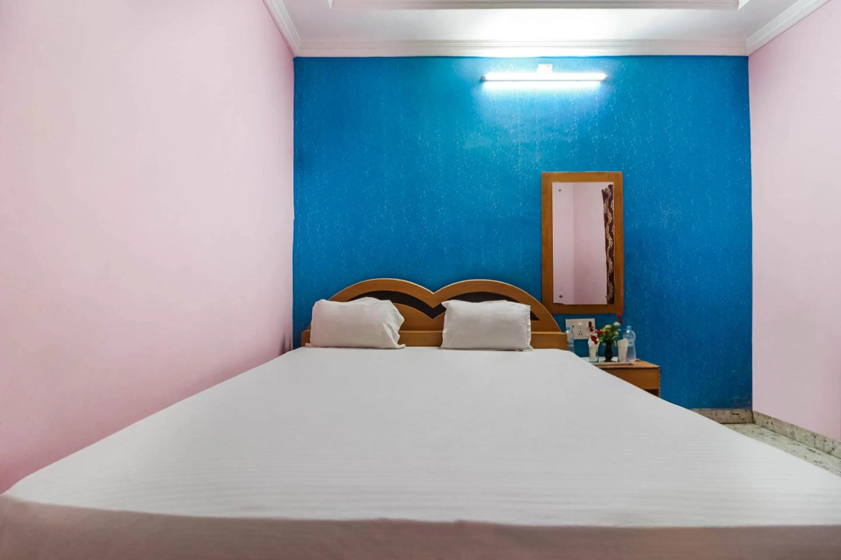 Bedroom, Bed in Hotel O C K International