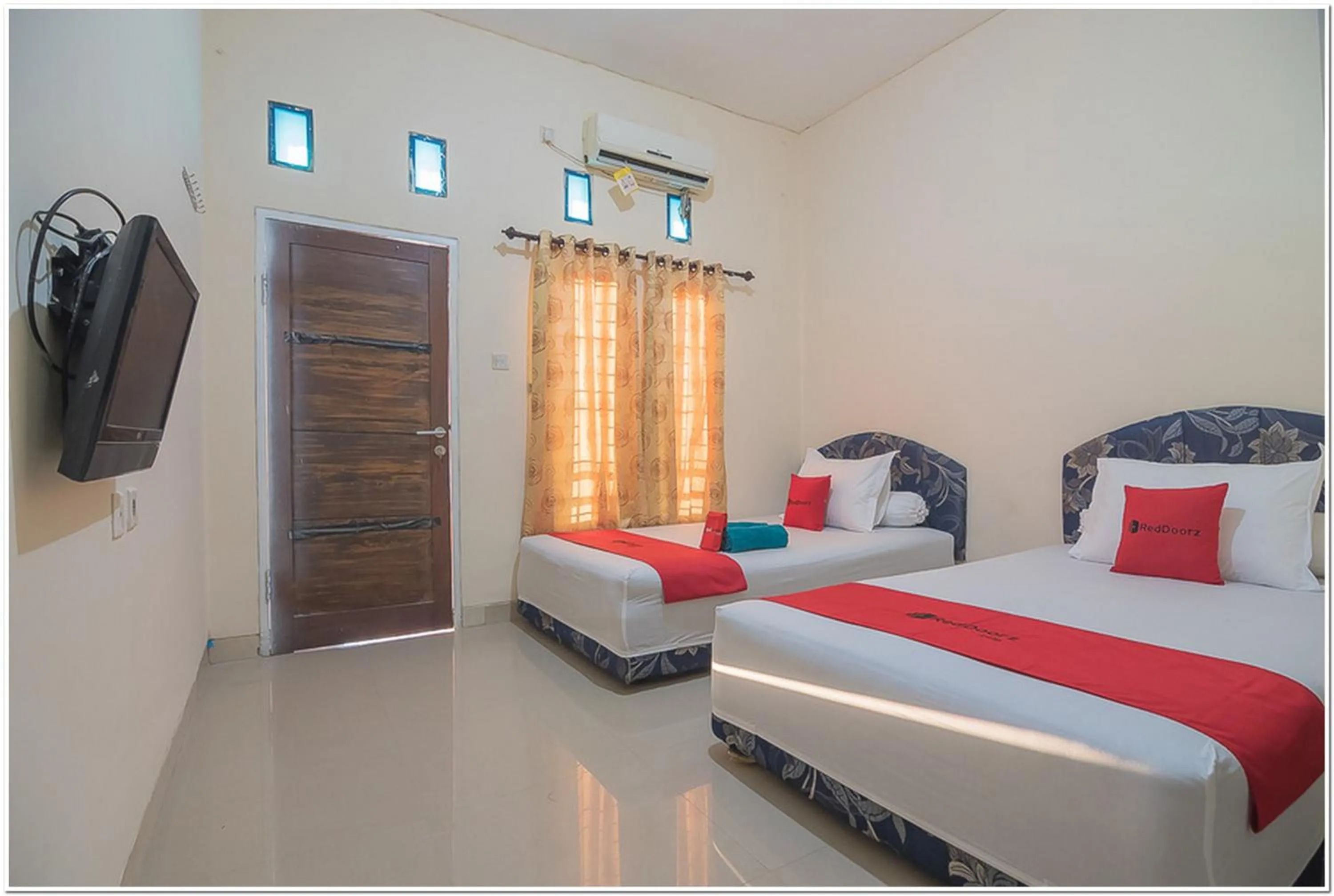 Bedroom in RedDoorz near Lapangan Tenis Balikpapan