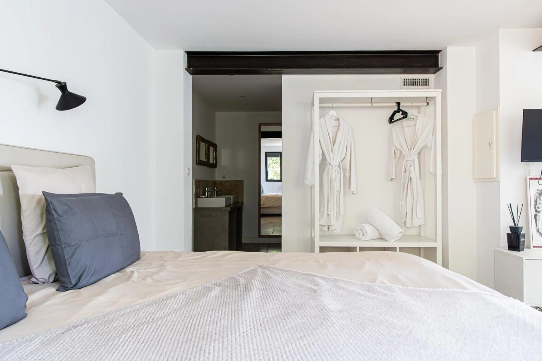 Bed in Mas lou Félibrige