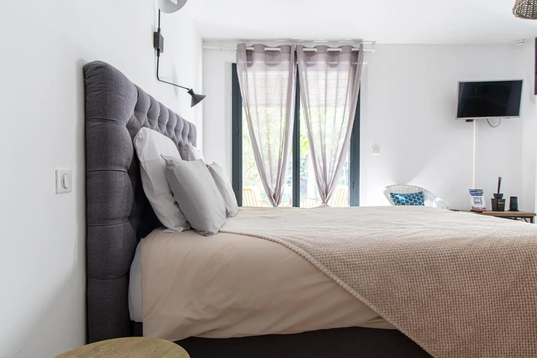 Bed in Mas lou Félibrige