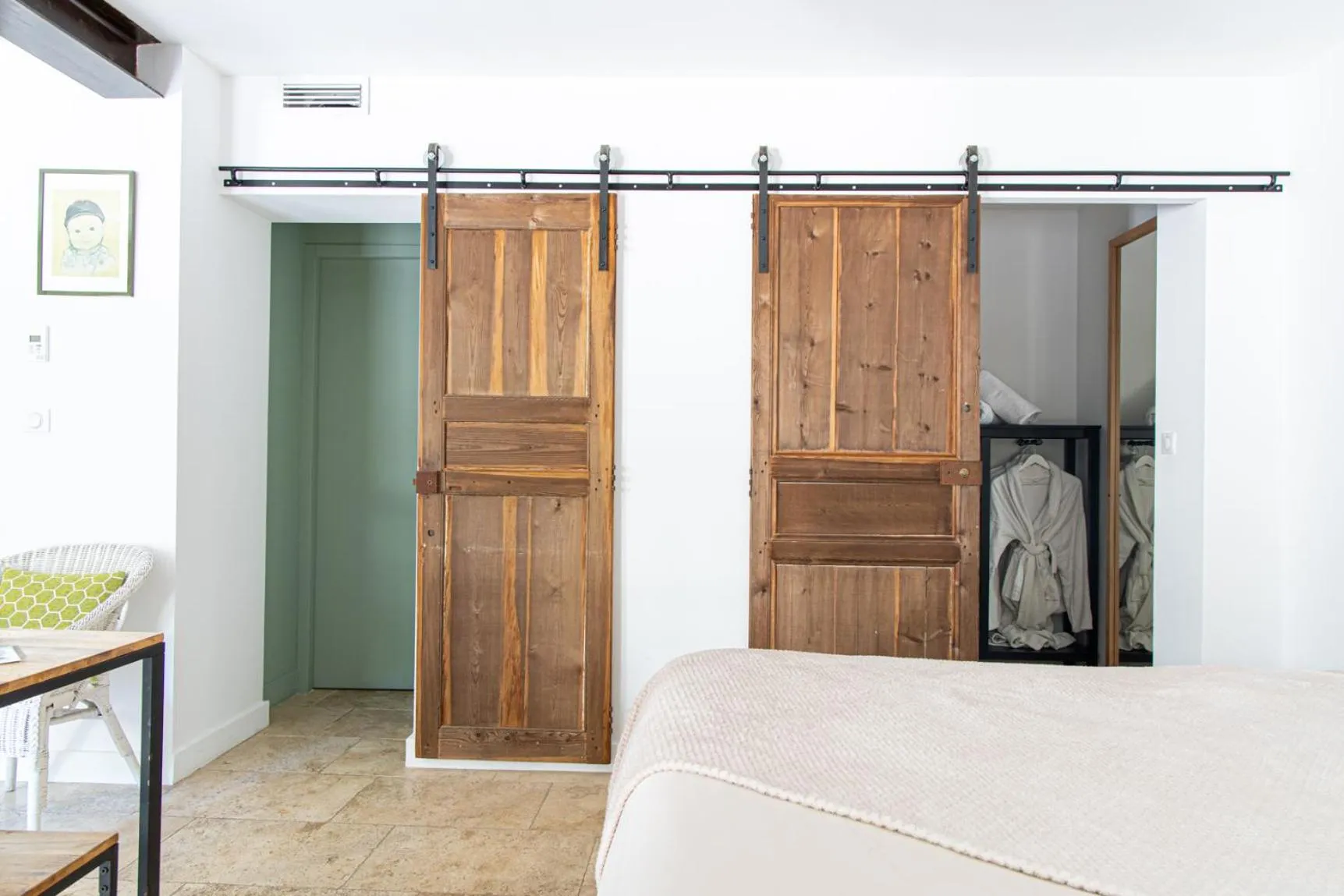 Bed in Mas lou Félibrige