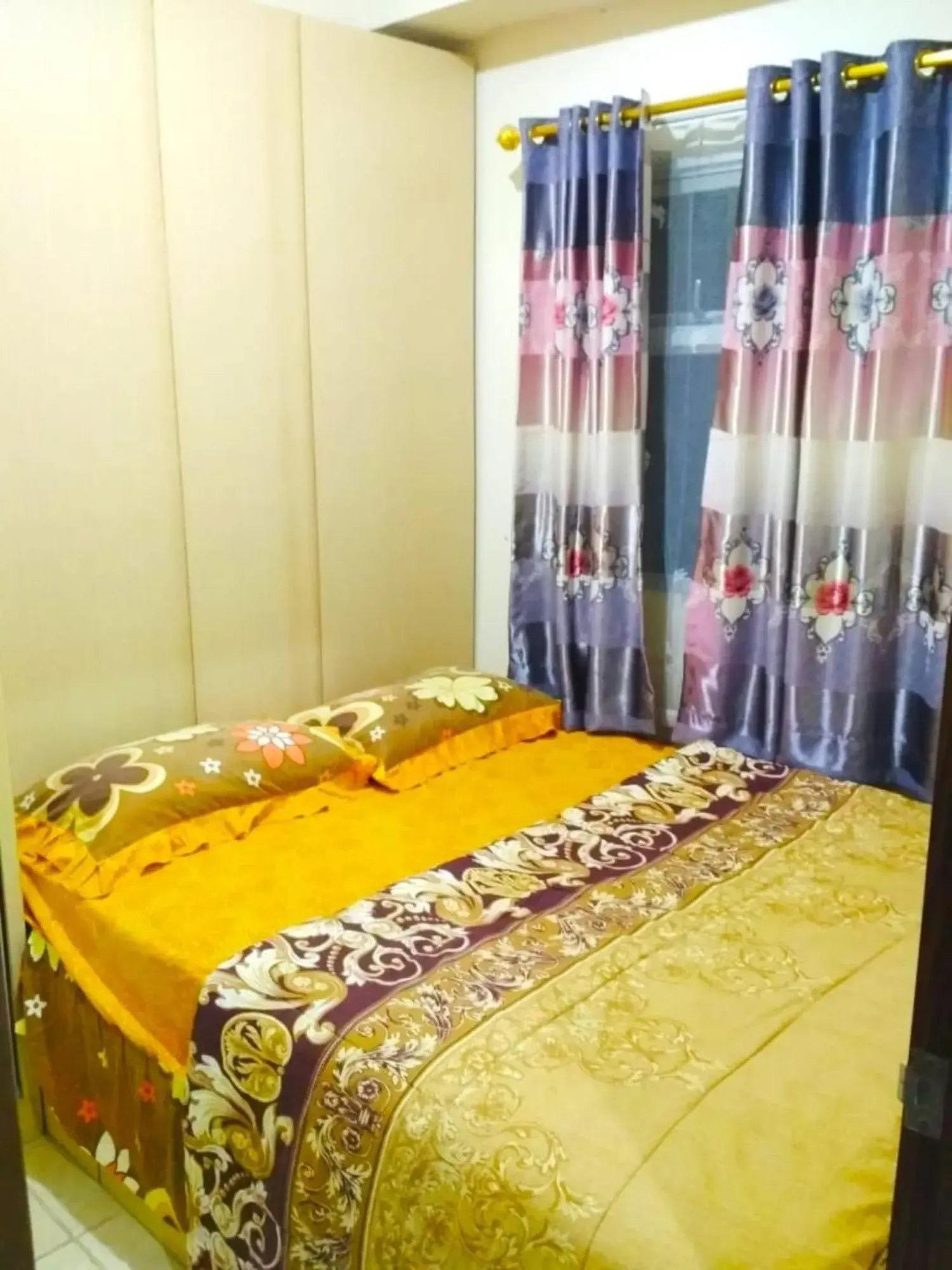 Standard Double Room in The Suites Metro by Faris Property Standard Double Room in The Suites Metro by Faris Property