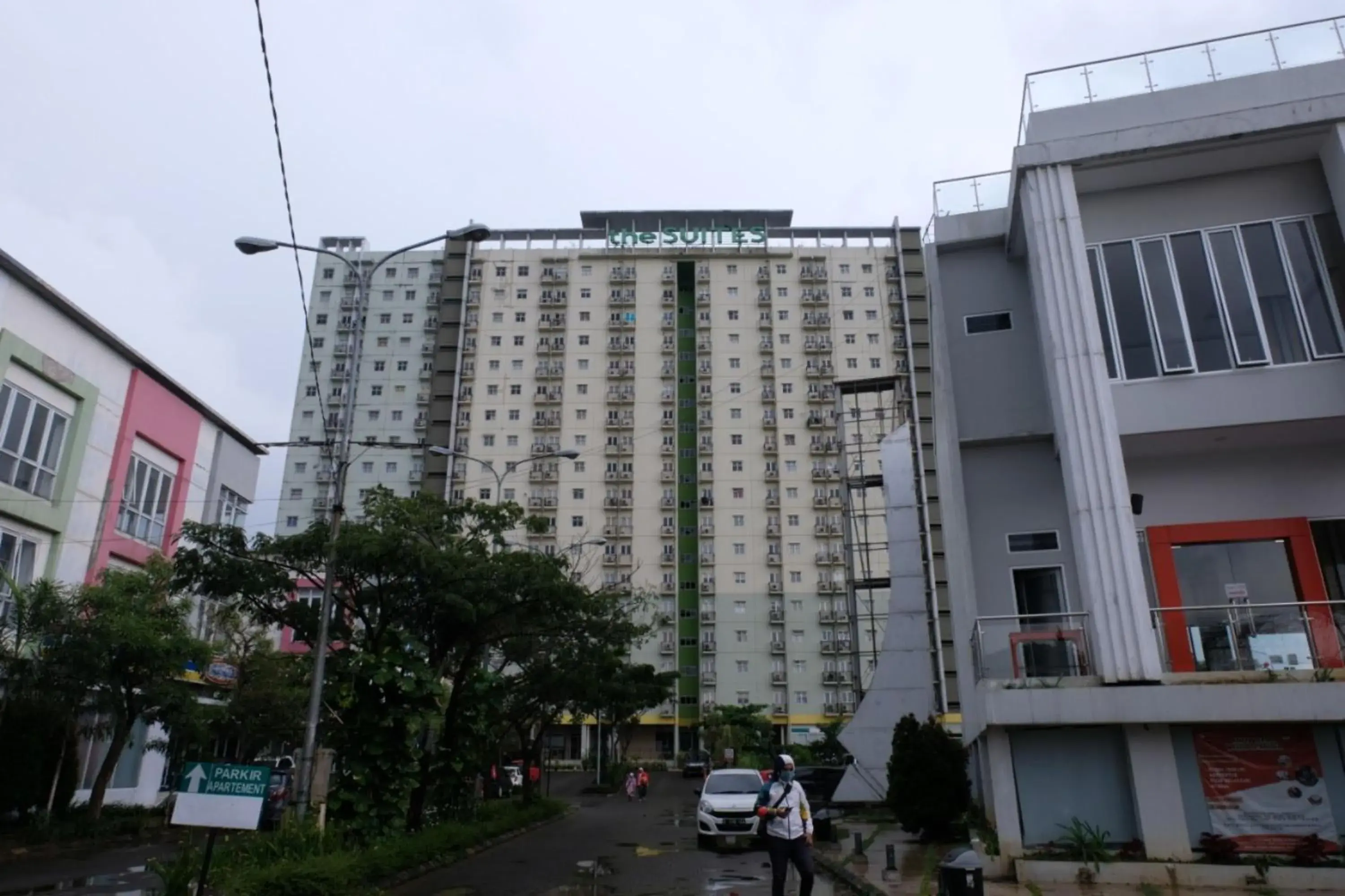 Property building in The Suites Metro by Faris Property Property building in The Suites Metro by Faris Property