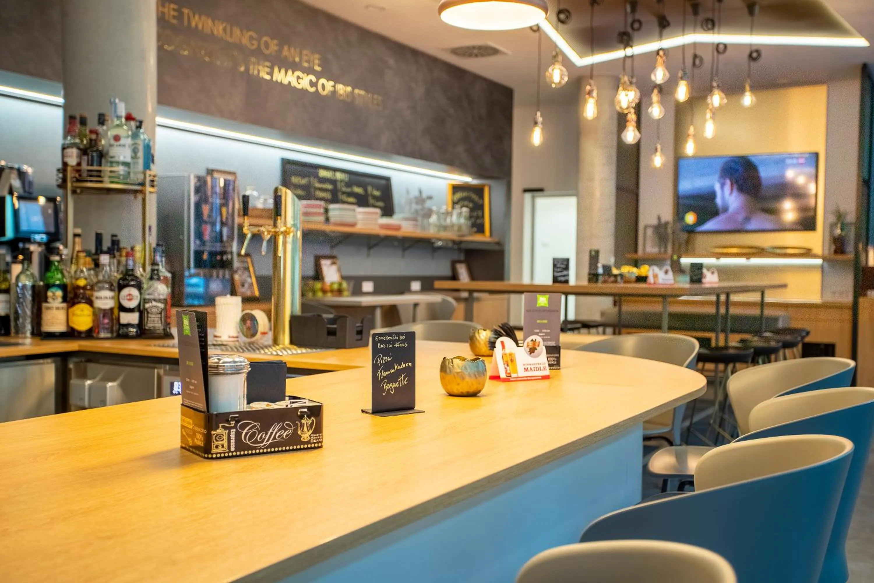 Lounge or bar in ibis Styles Pforzheim