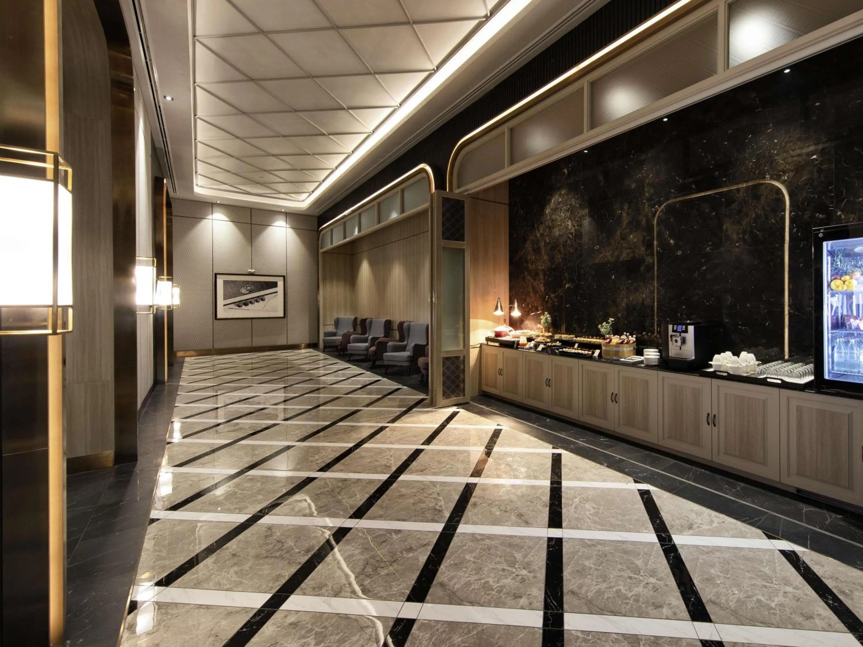 Meeting/conference room in Mercure Bangkok Sukhumvit 24