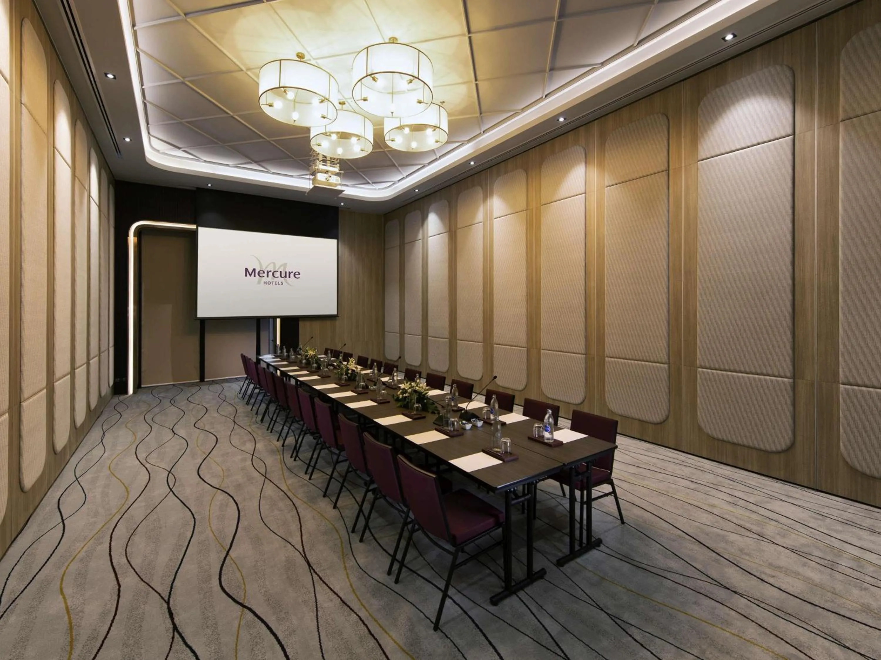 Meeting/conference room in Mercure Bangkok Sukhumvit 24