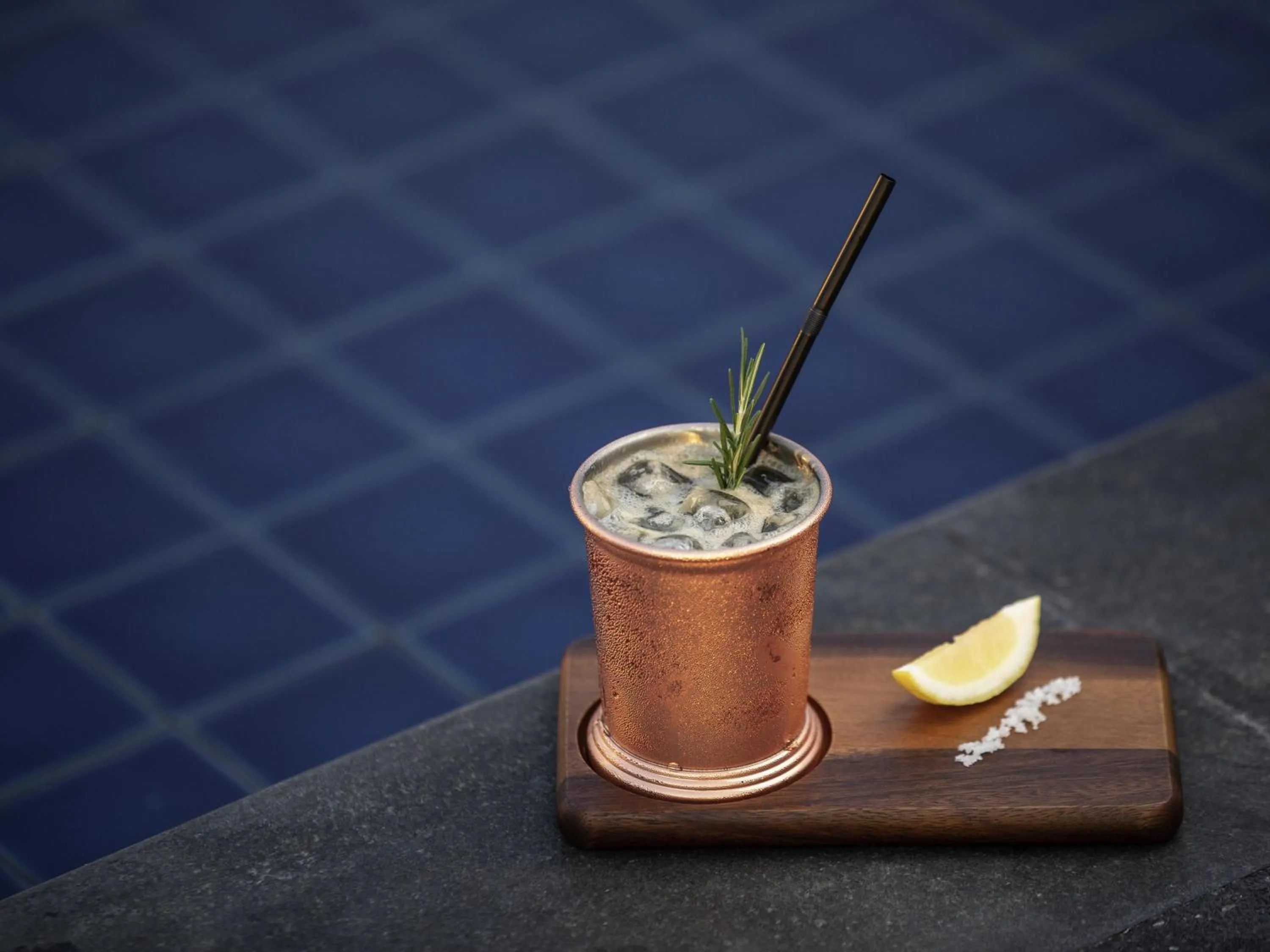 Lounge or bar in Mercure Bangkok Sukhumvit 24