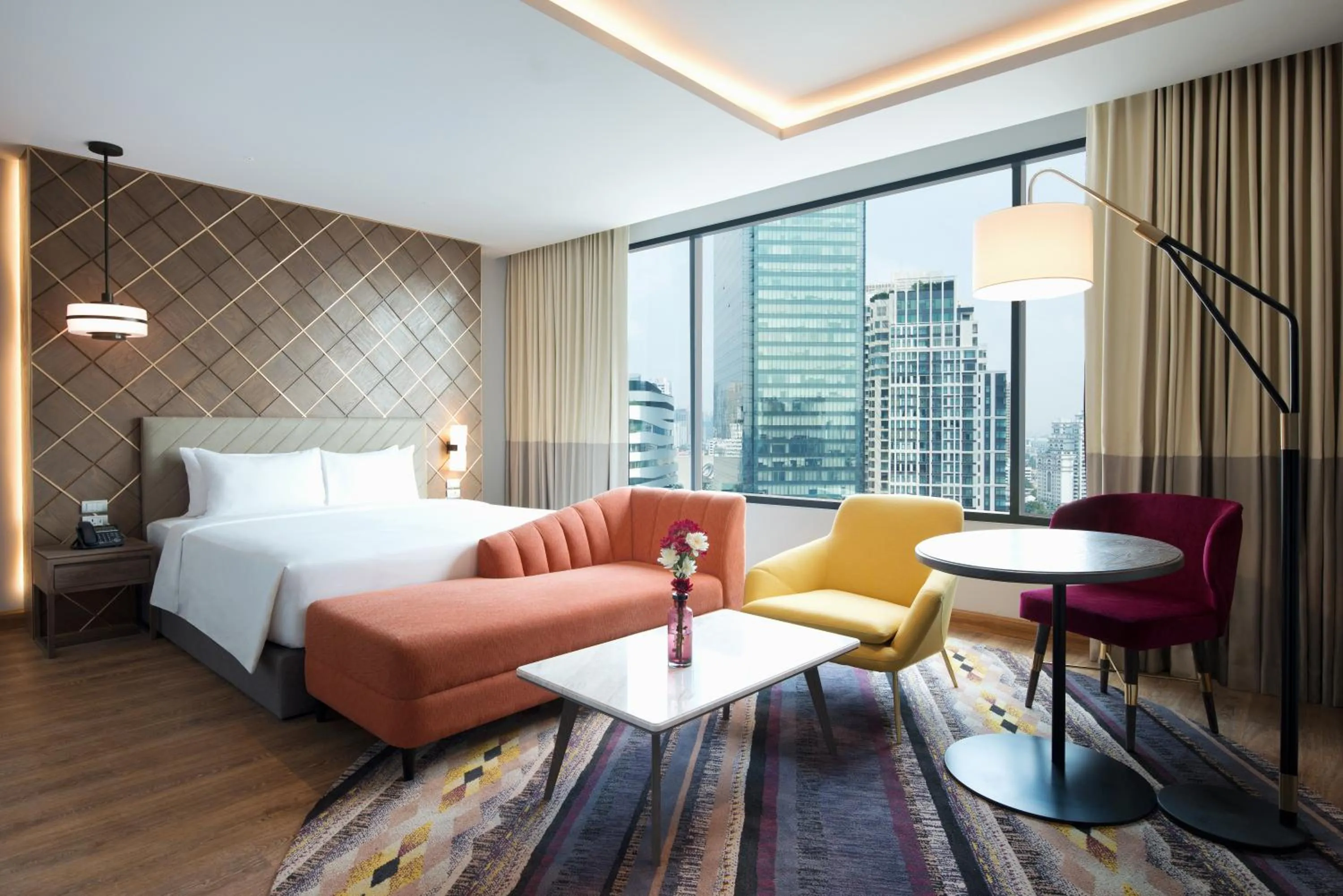 Bedroom, Bed in Mercure Bangkok Sukhumvit 24