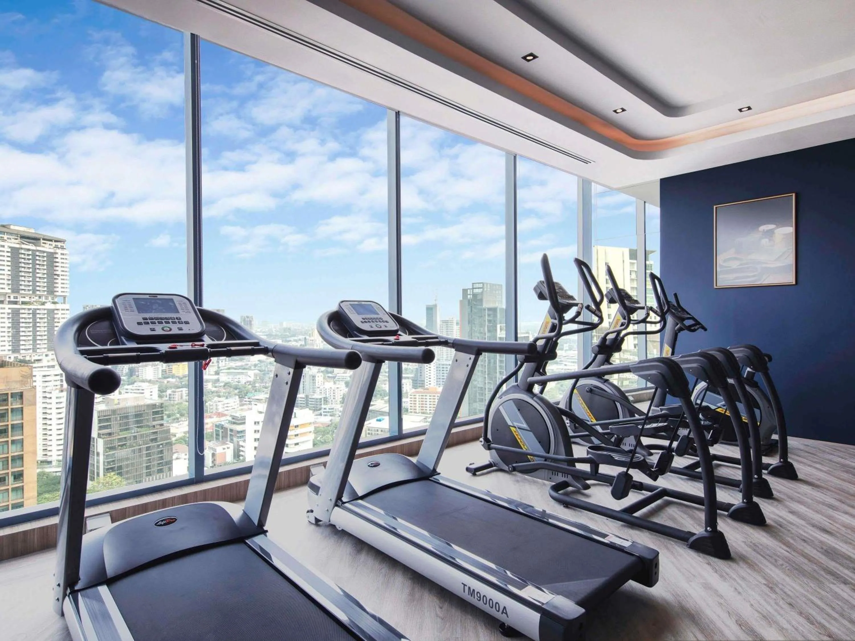 Fitness centre/facilities in Mercure Bangkok Sukhumvit 24