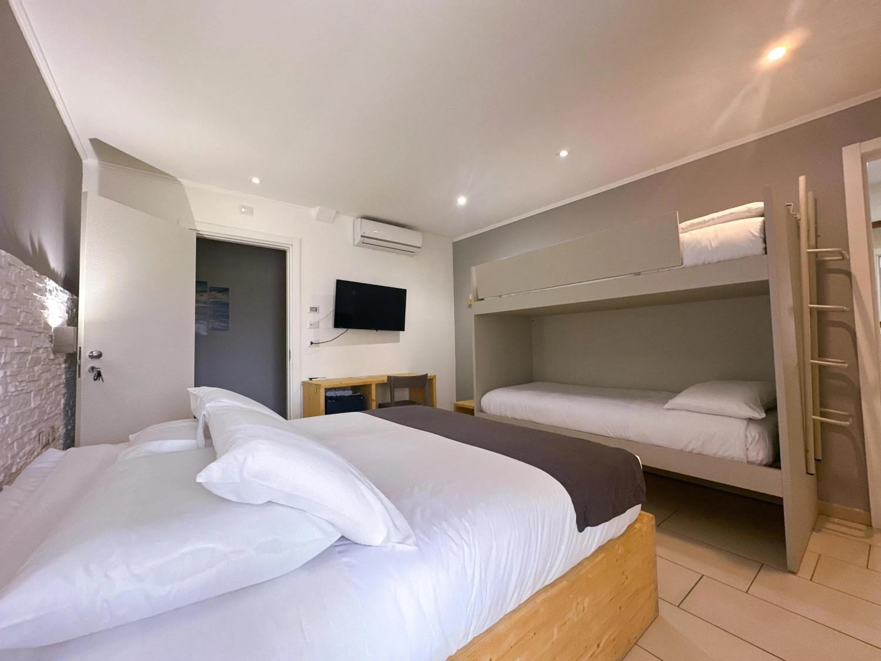 Bed in torquemada beach club