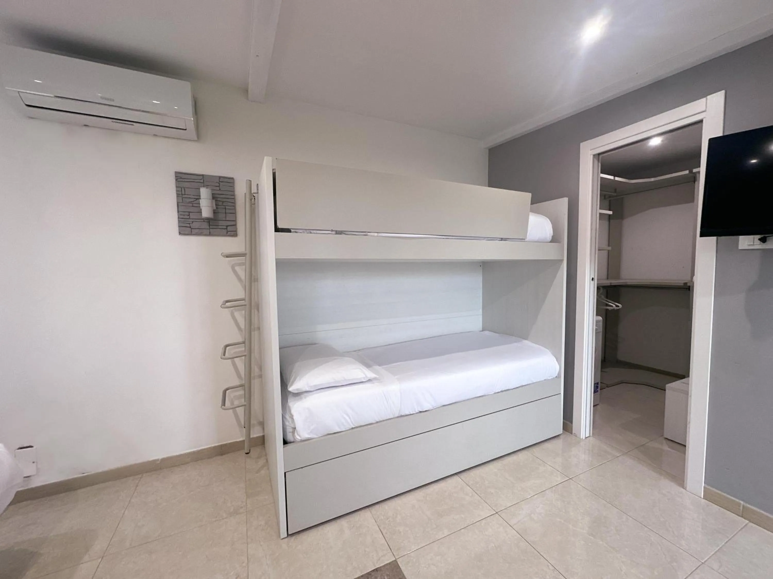 Bed in torquemada beach club