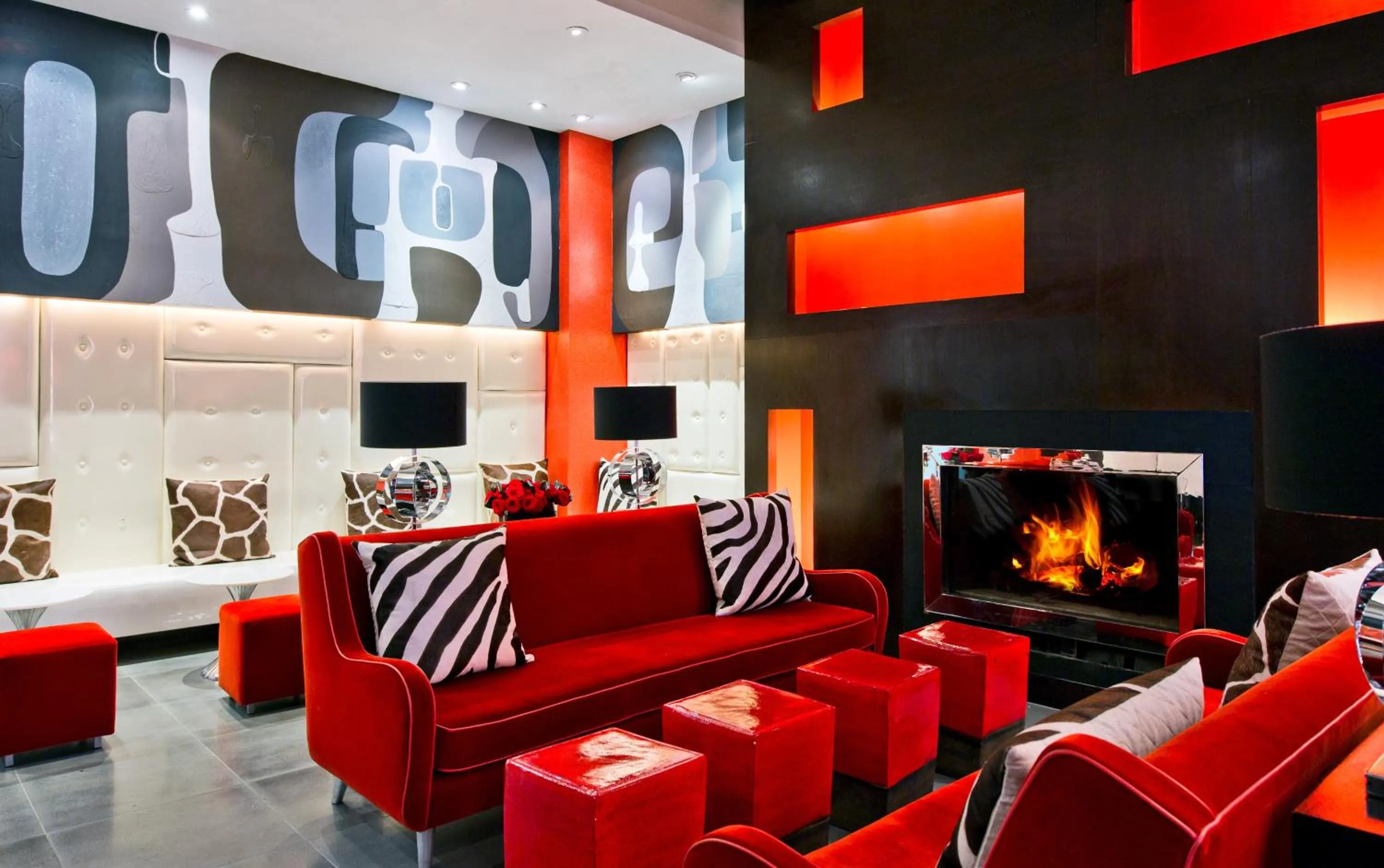 Communal lounge/ TV room in Ameritania at Times Square