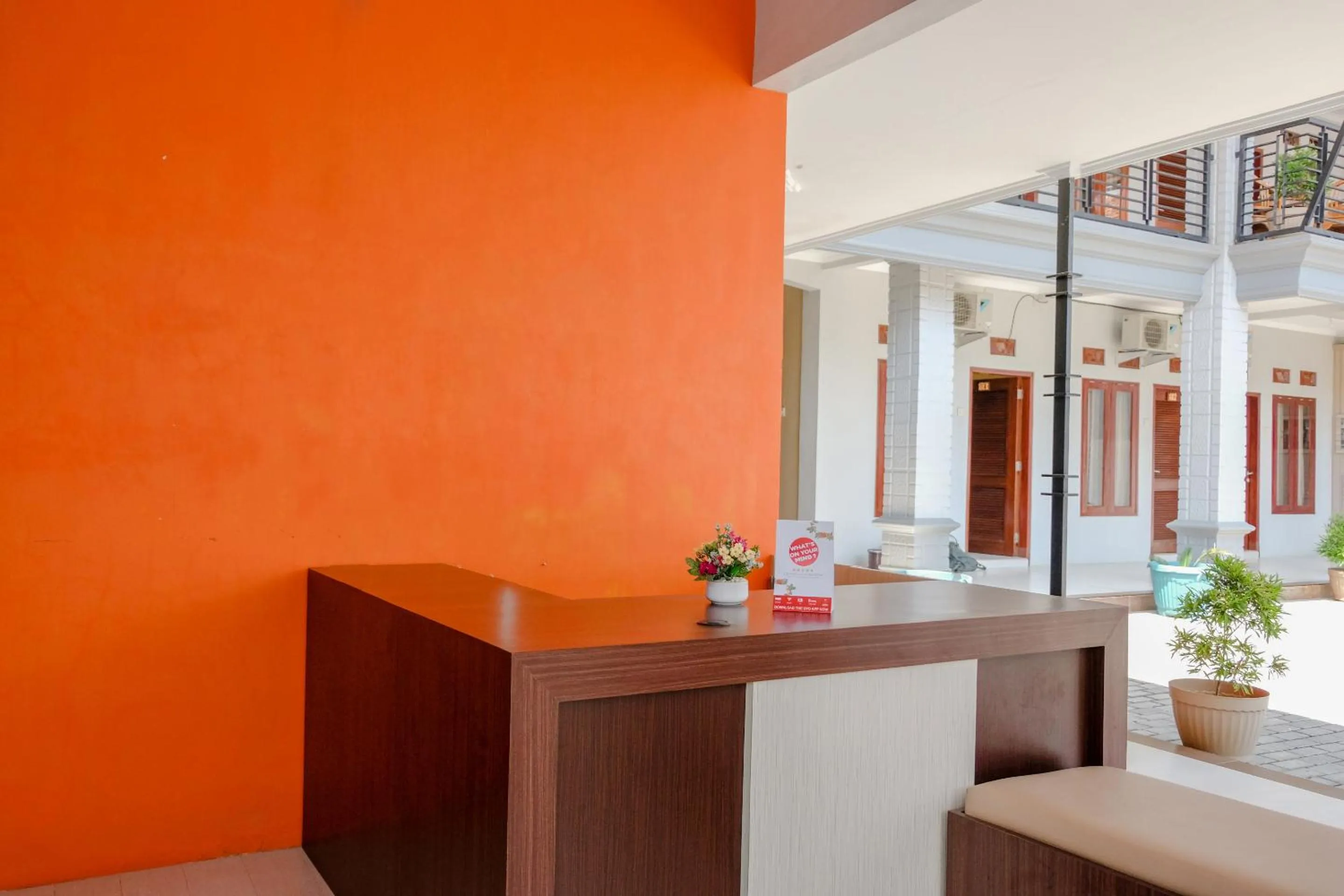 Lobby or reception in OYO 1566 El Reyshi Family Residence Syariah