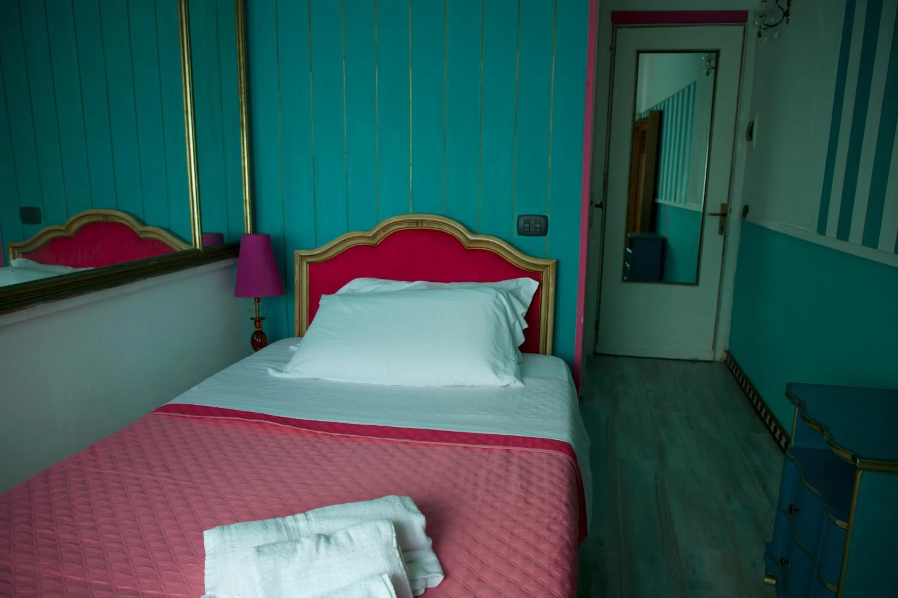 Bed in Abali' Gran Sultanato