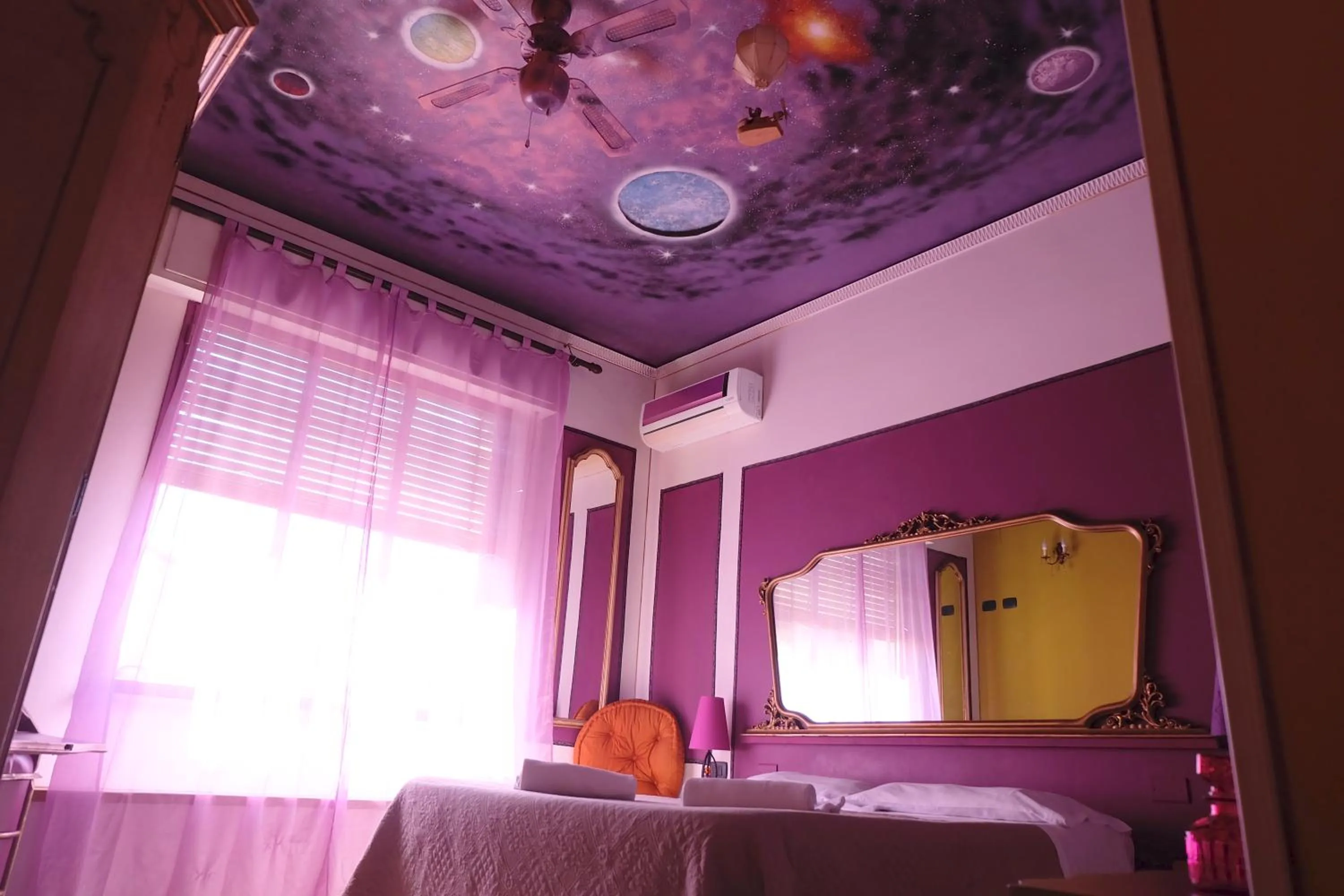 Photo of the whole room, Bed in Abali' Gran Sultanato