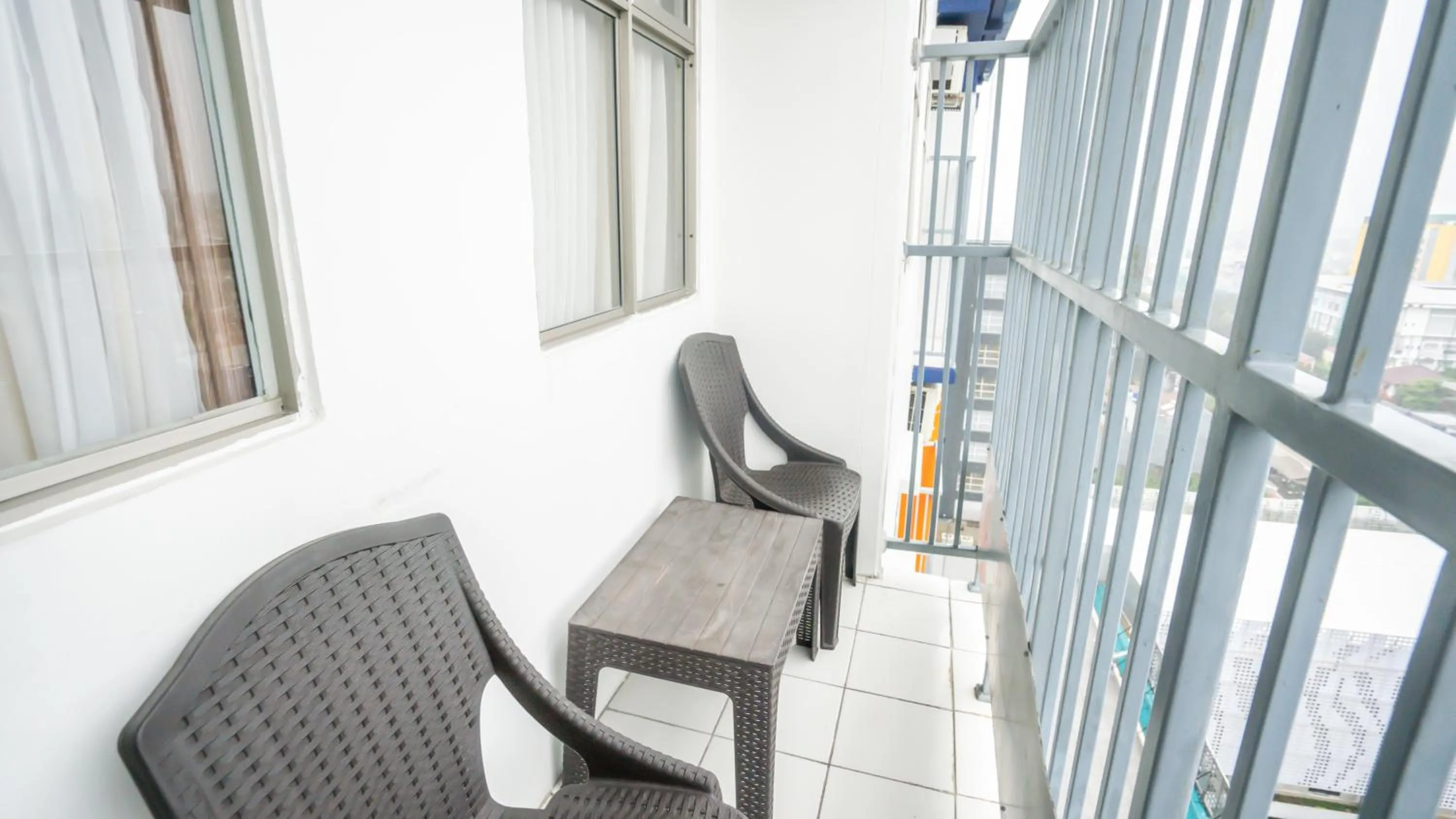 Balcony/Terrace in Bigland Bogor Hotel Powered by Archipelago