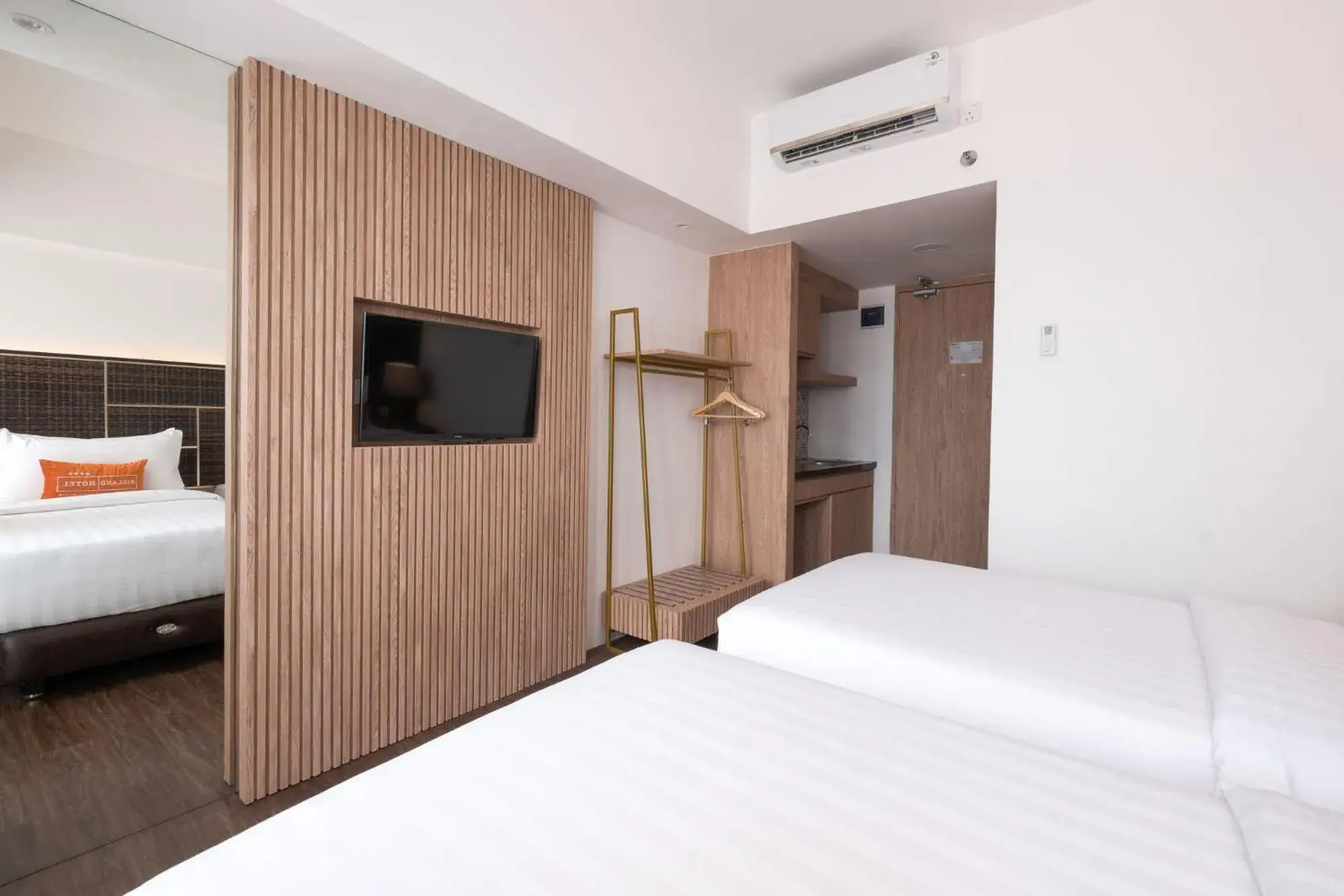 Bedroom, Bed in Bigland Bogor Hotel Powered by Archipelago Bedroom, Bed in Bigland Bogor Hotel Powered by Archipelago