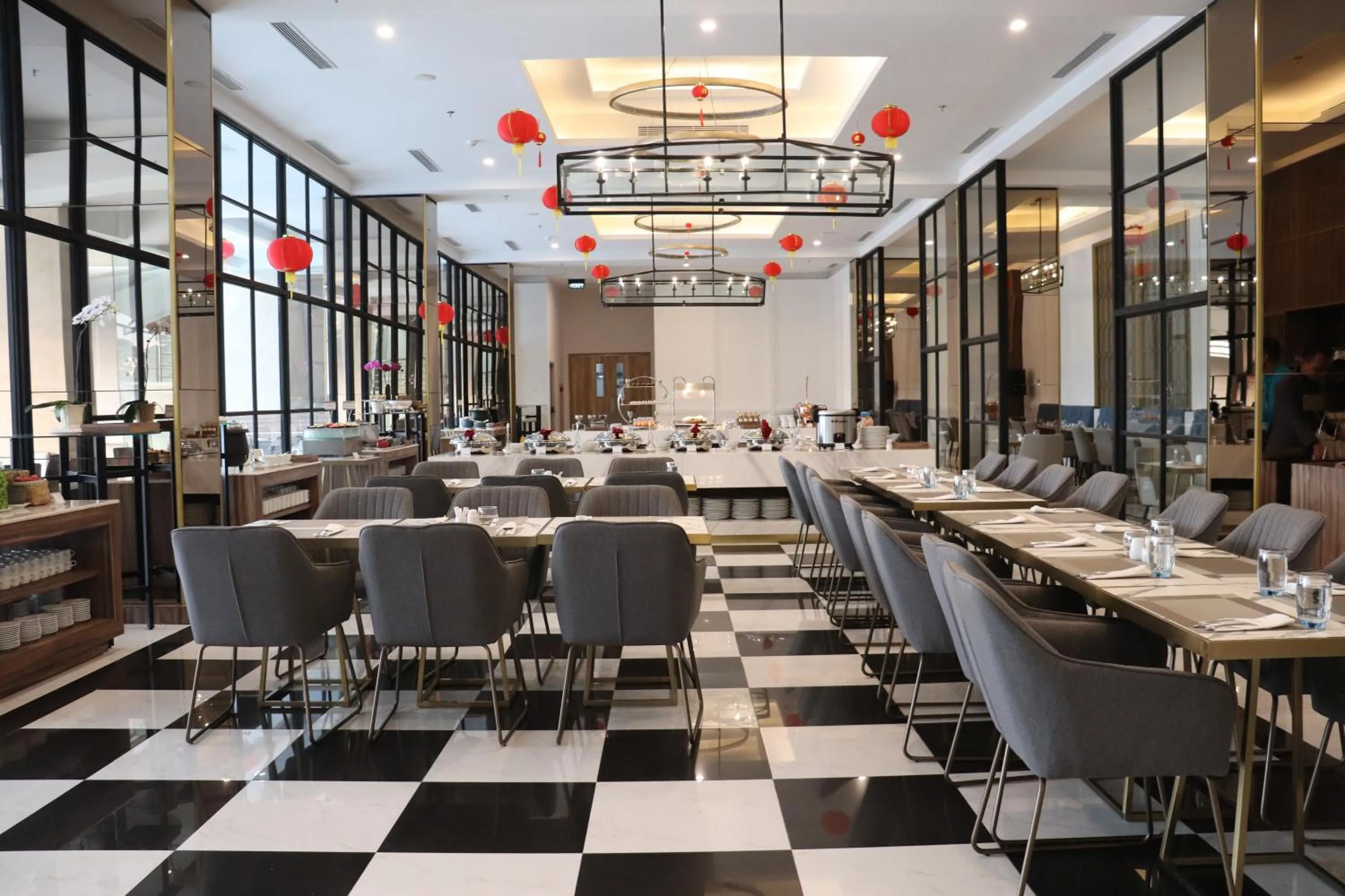 Restaurant/places to eat in Bigland Bogor Hotel Powered by Archipelago