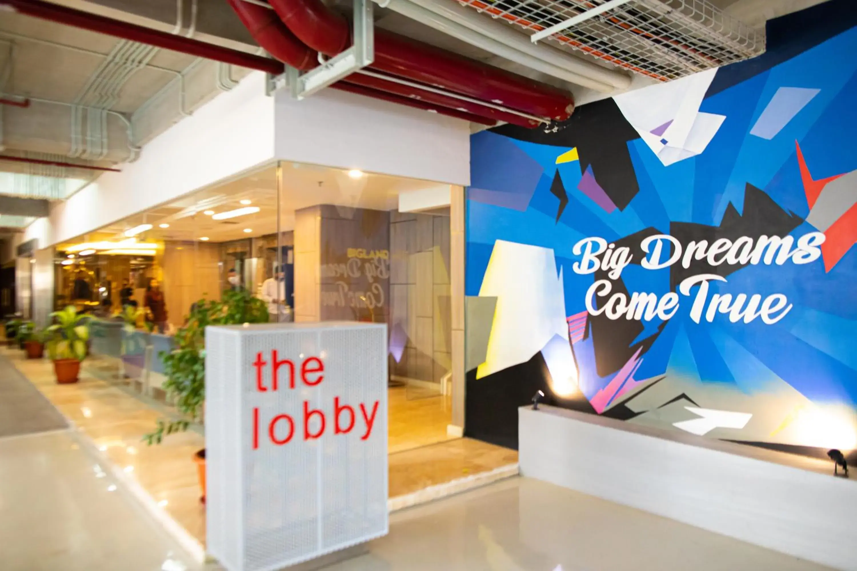 Lobby or reception in Bigland Bogor Hotel Powered by Archipelago Lobby or reception in Bigland Bogor Hotel Powered by Archipelago