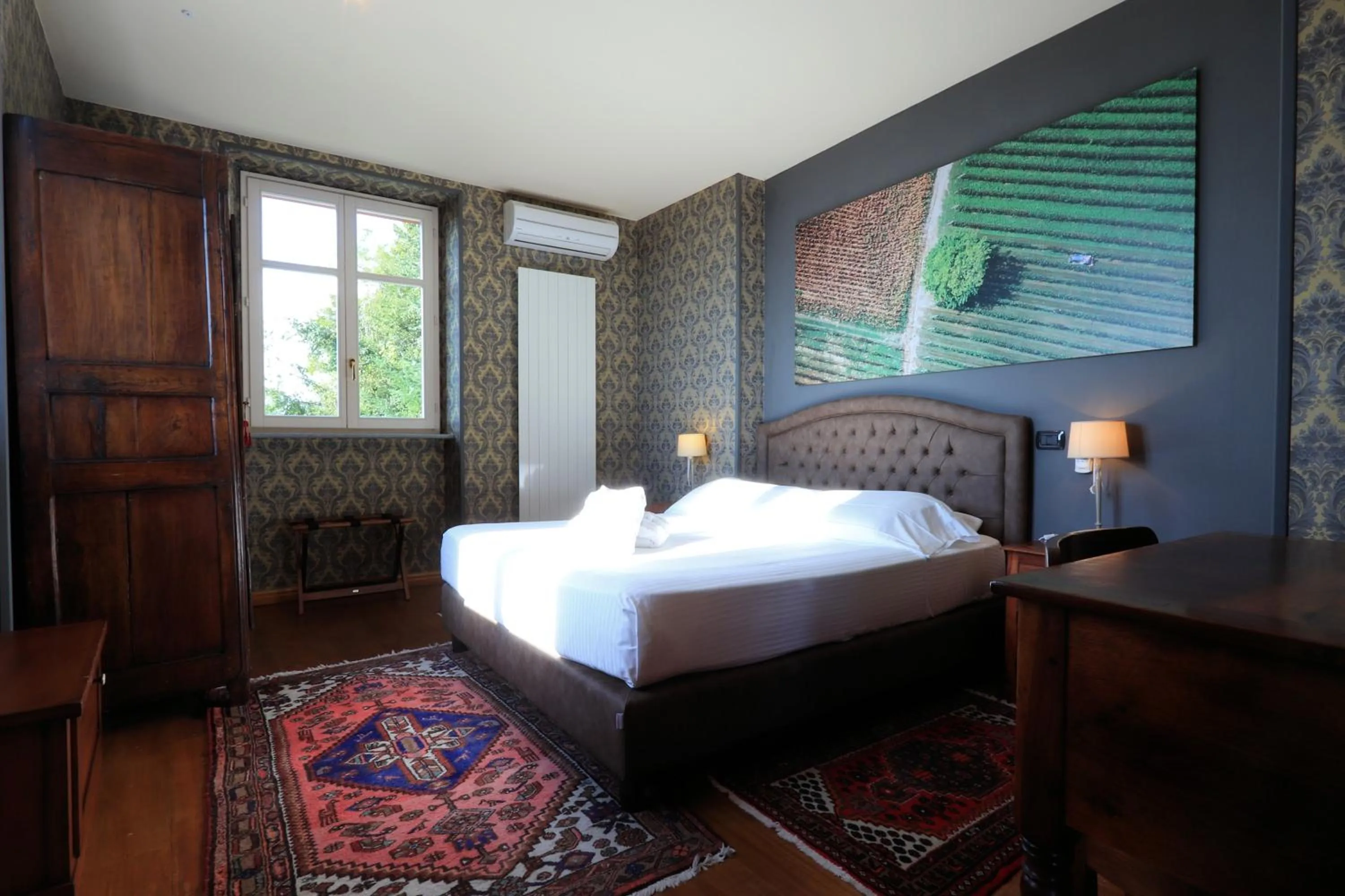 Bed in Felicin - Palazzo Boeri Panoramic Suites