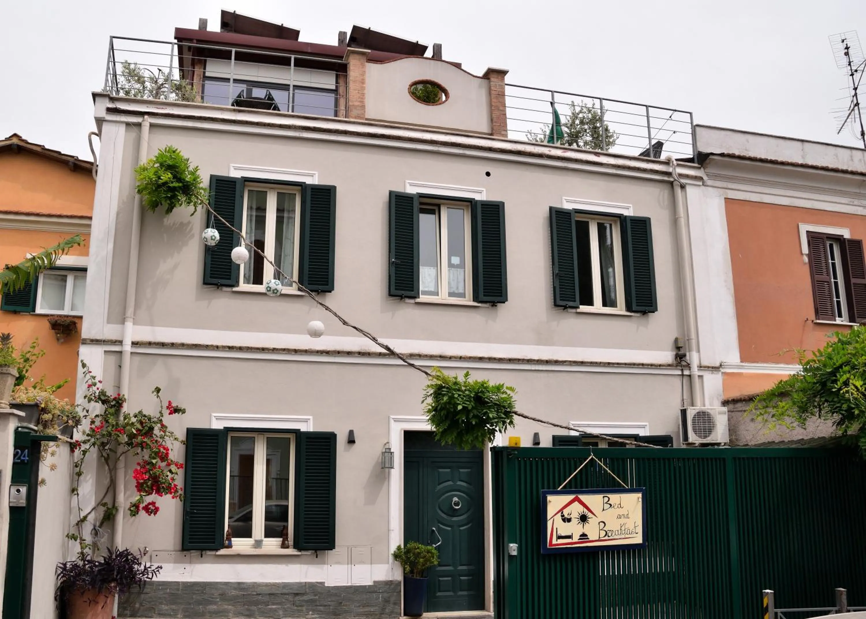 Facade/entrance in Abbraccia Morfeo Roma