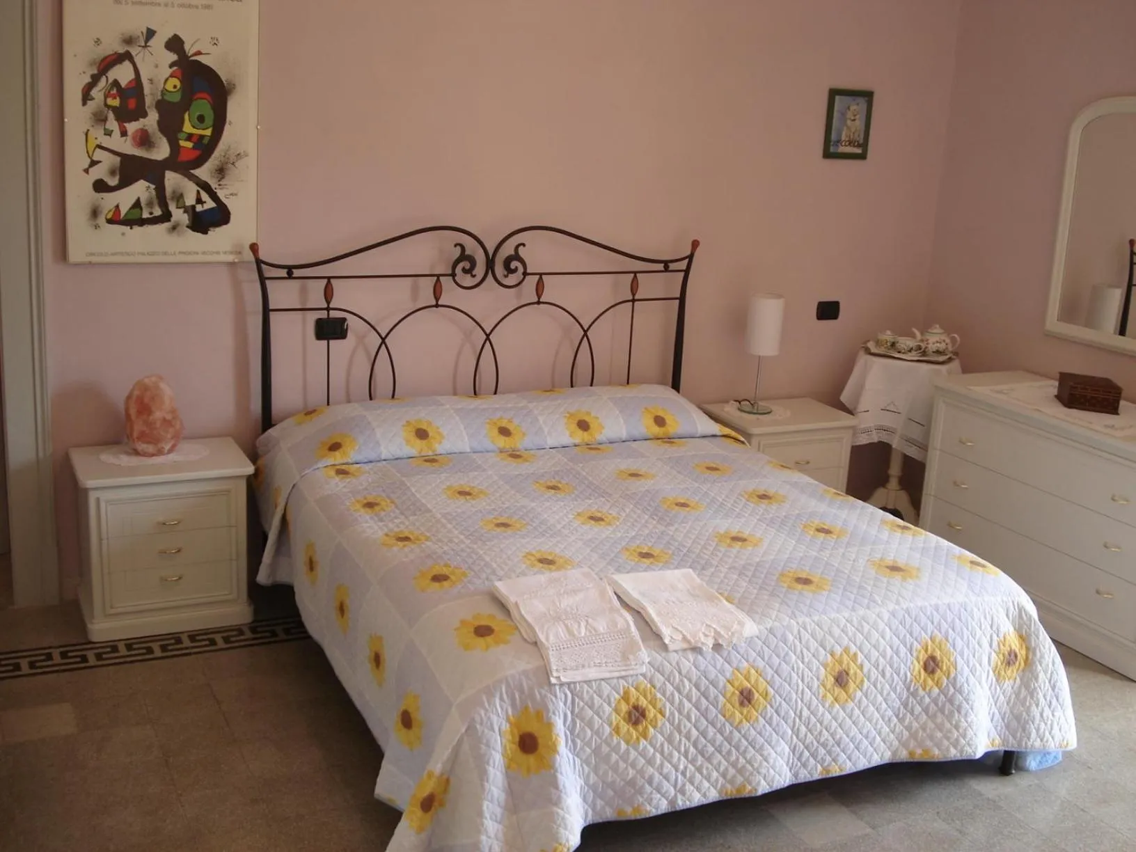 Photo of the whole room, Bed in Abruzzo Segreto