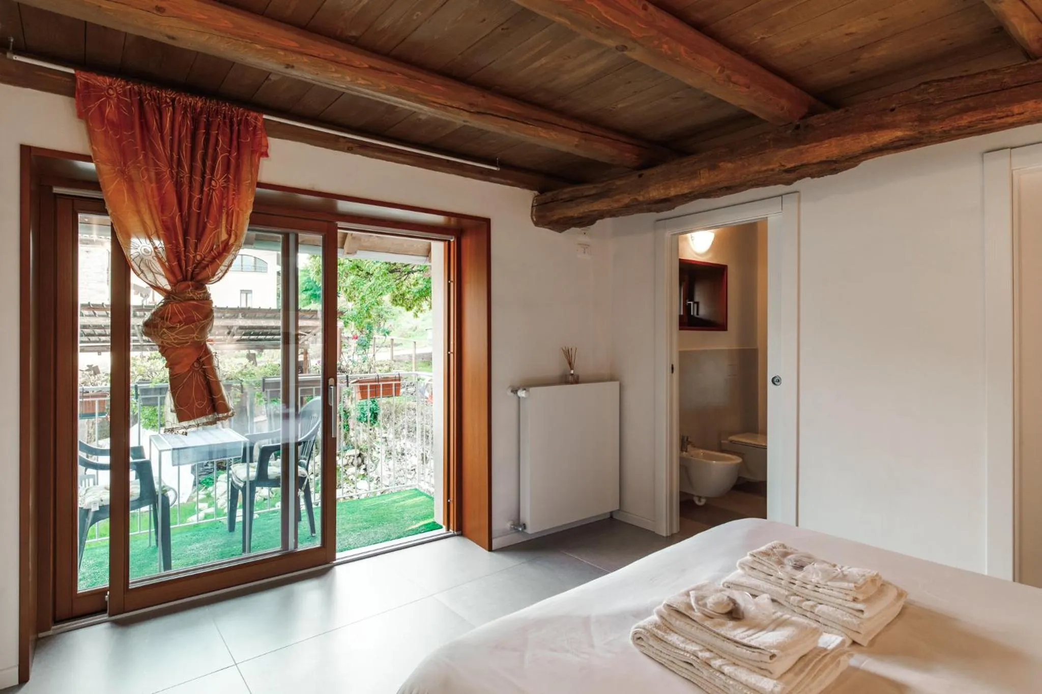 Bed in B&B AL VECCHIO CARPINO