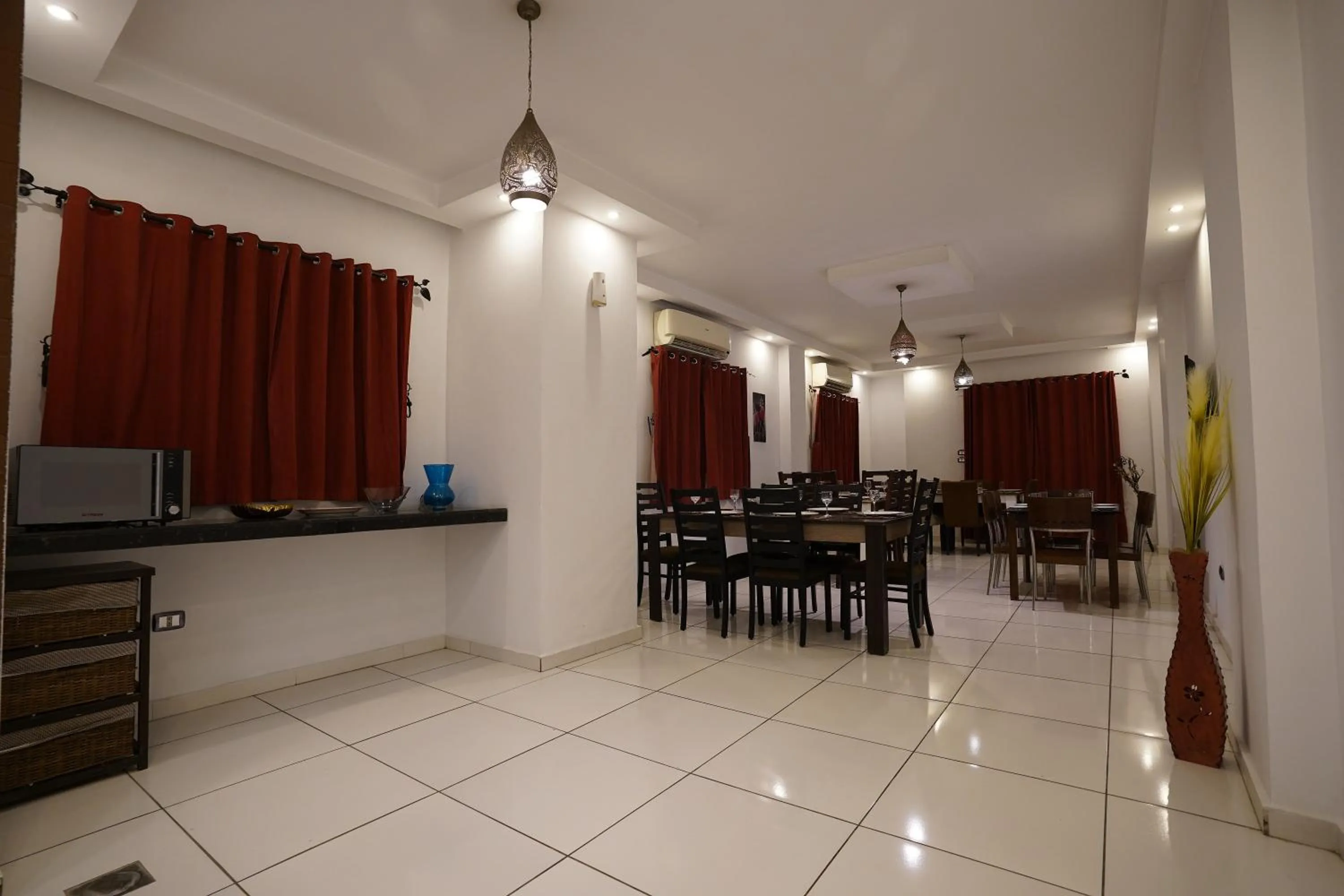 Restaurant/places to eat in Pyramids Gem Plaza Powered By Look