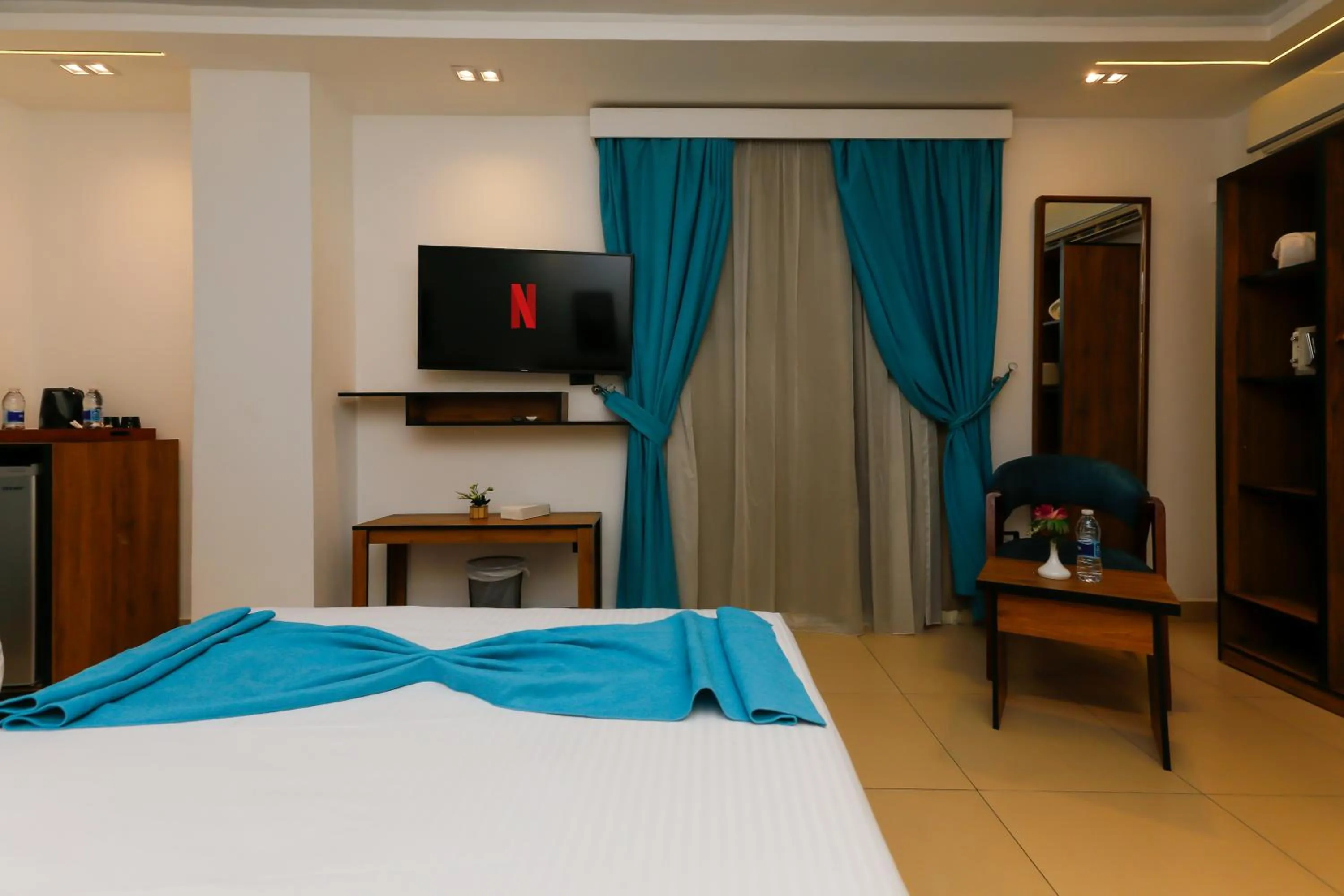 TV and multimedia, Bed in Pyramids Gem Plaza Boutique Hotel & Restaurant