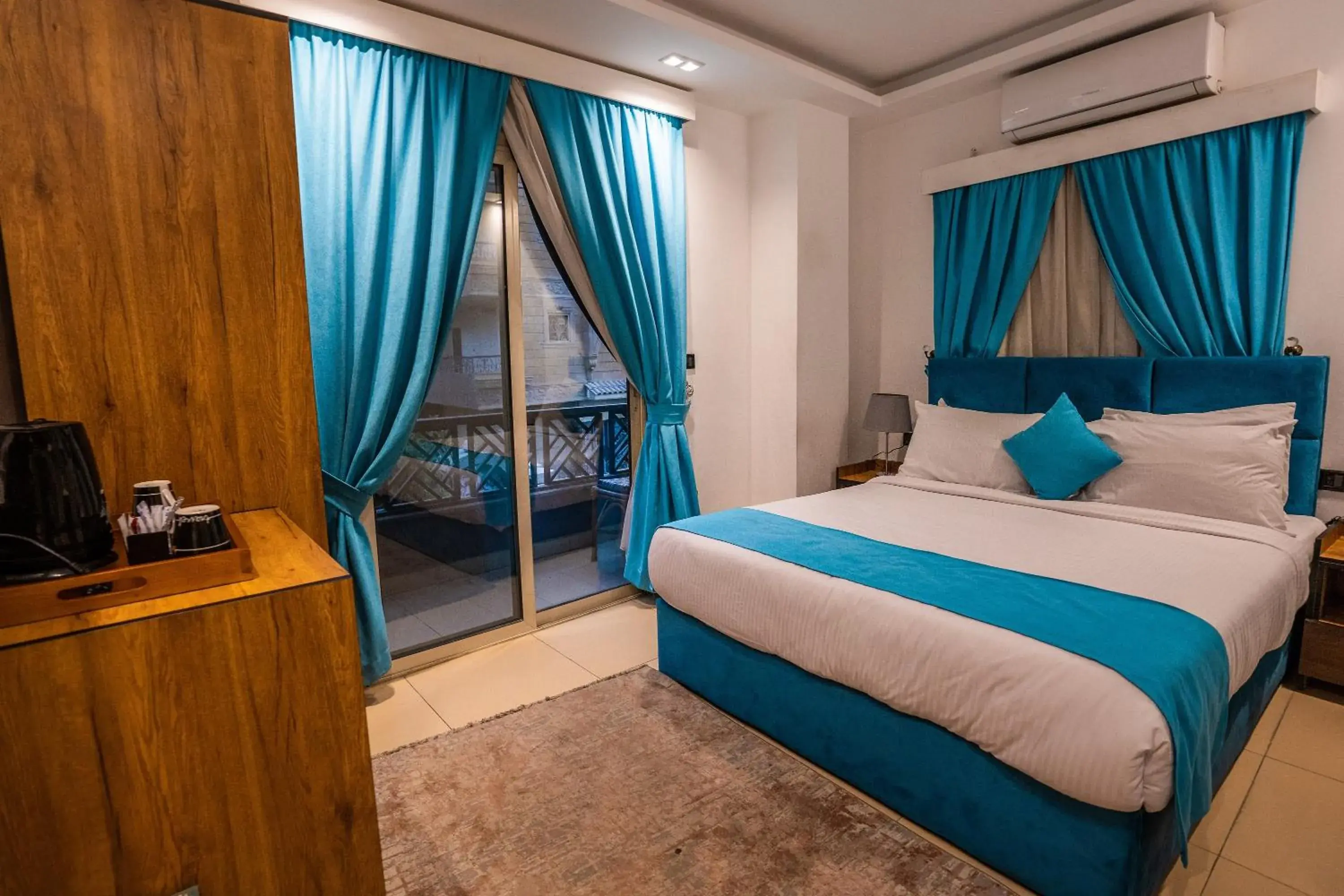Deluxe Double or Twin Room - single occupancy in Pyramids Gem Plaza Boutique Hotel & Restaurant Deluxe Double or Twin Room - single occupancy in Pyramids Gem Plaza Boutique Hotel & Restaurant