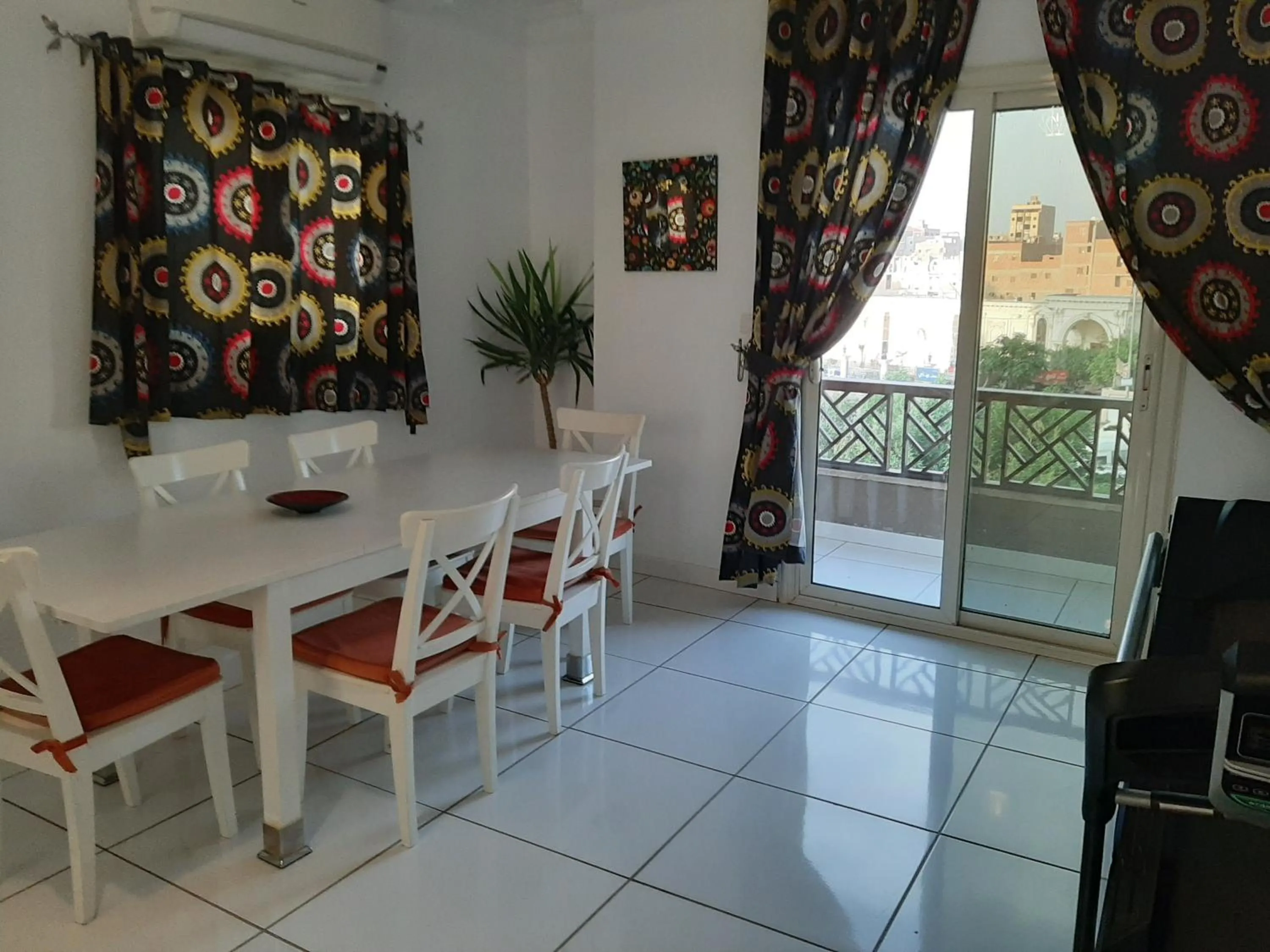 Dining area in Pyramids Gem Plaza Powered By Look