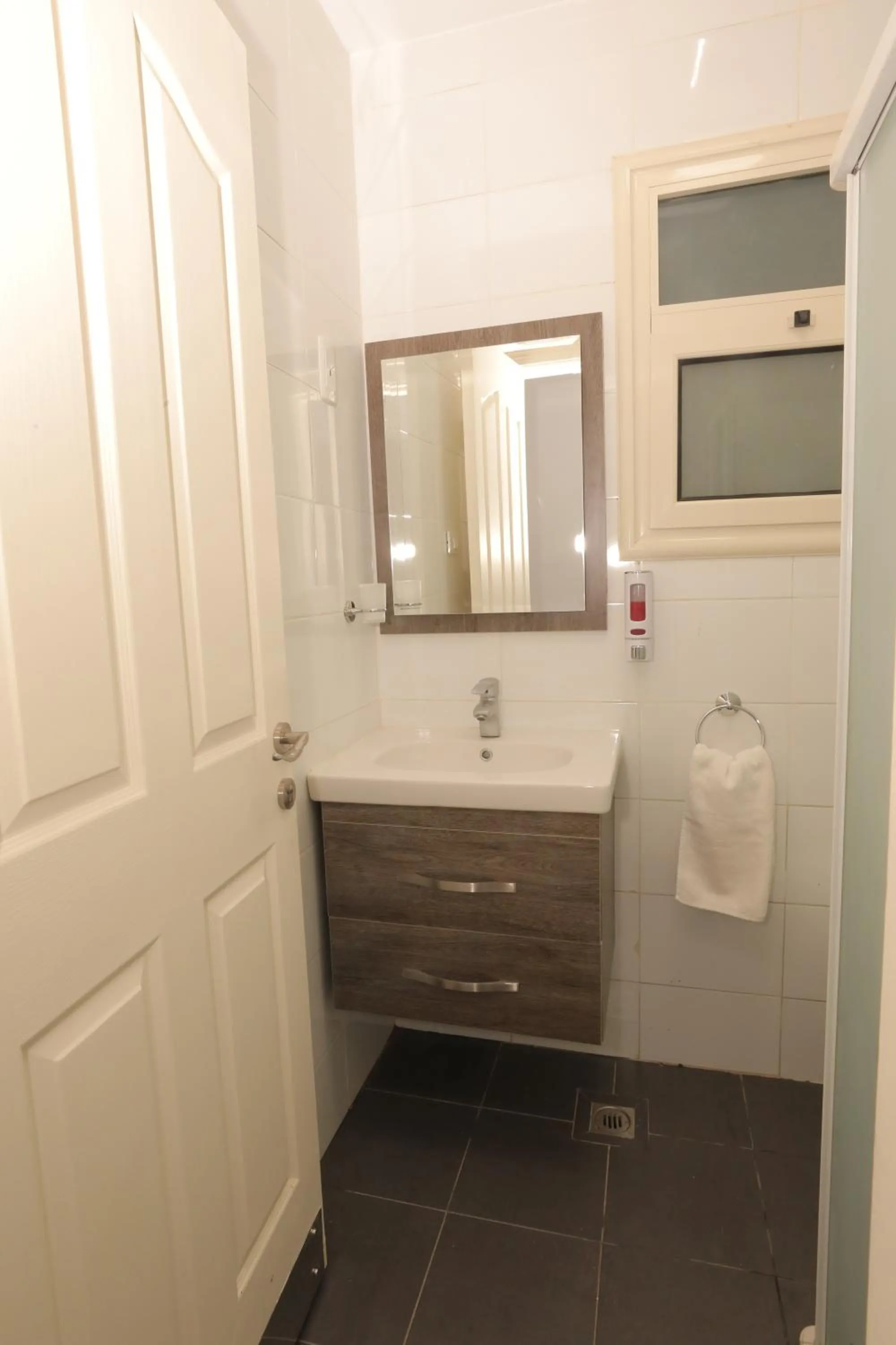 Bathroom in Pyramids Gem Plaza Powered By Look