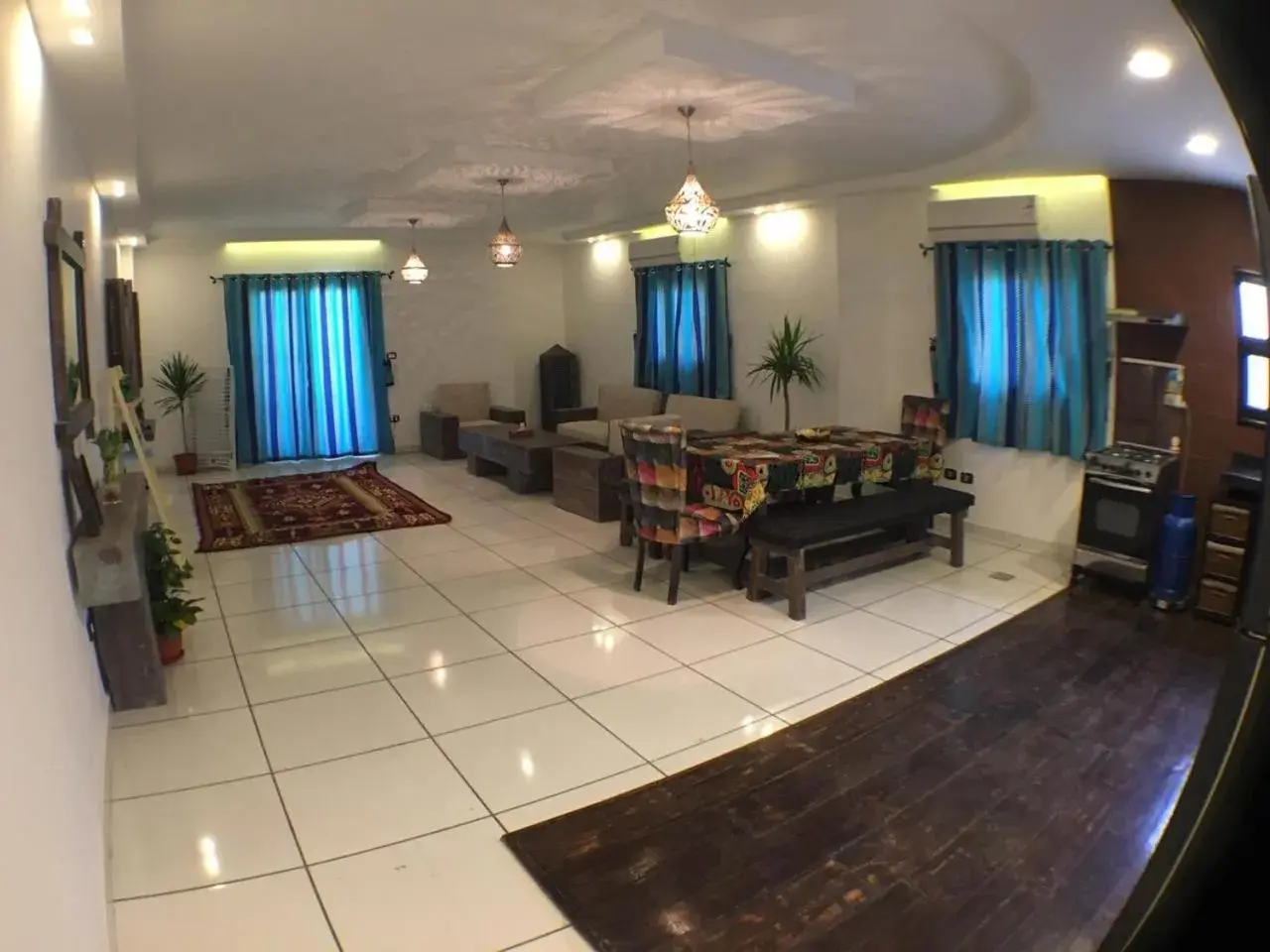 Superior King Room - single occupancy in Pyramids Gem Plaza Boutique Hotel & Restaurant Superior King Room - single occupancy in Pyramids Gem Plaza Boutique Hotel & Restaurant