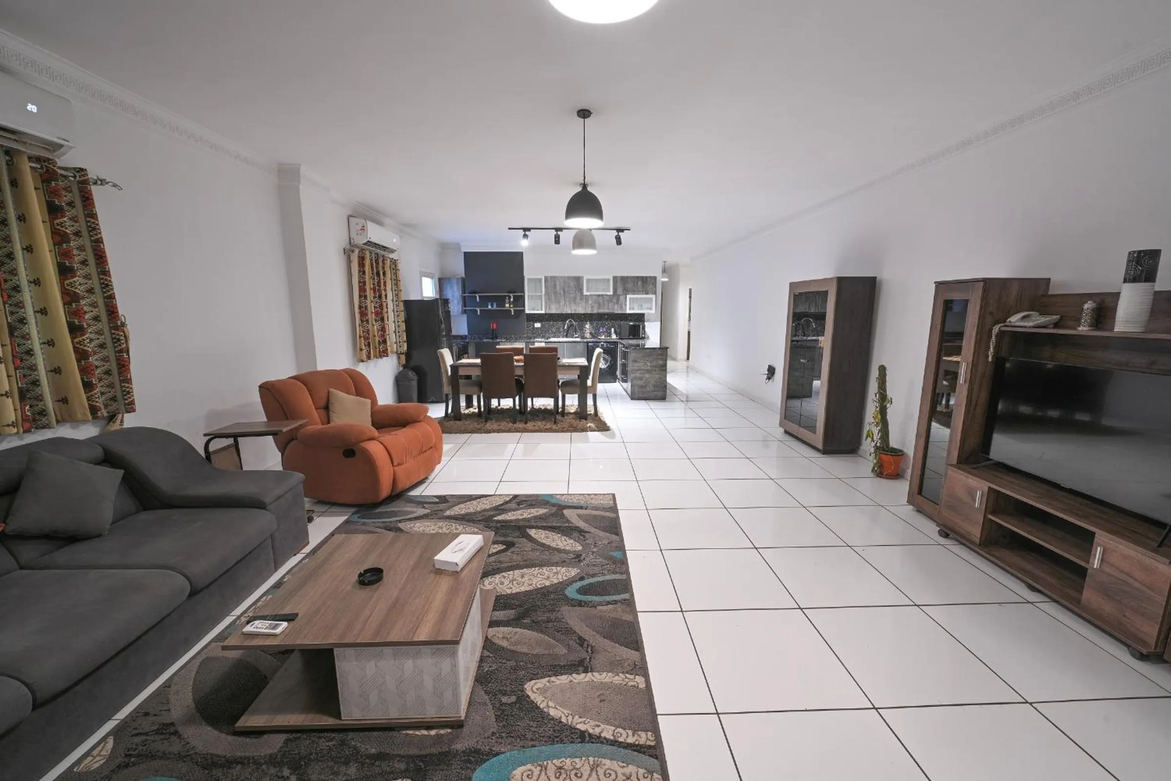 Communal lounge/ TV room in Pyramids Gem Plaza Powered By Look