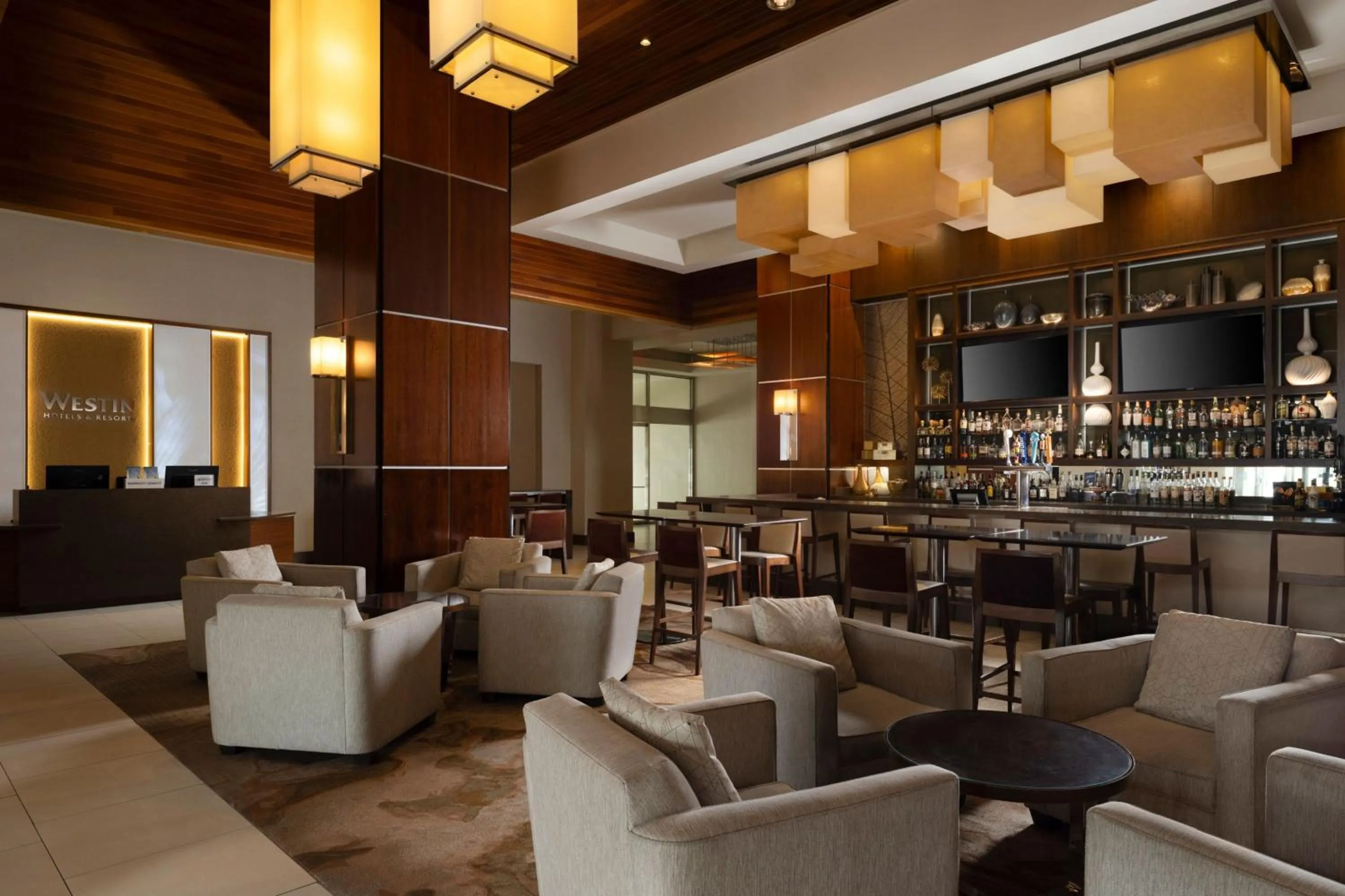 Lobby or reception in The Westin Crystal City Reagan National Airport