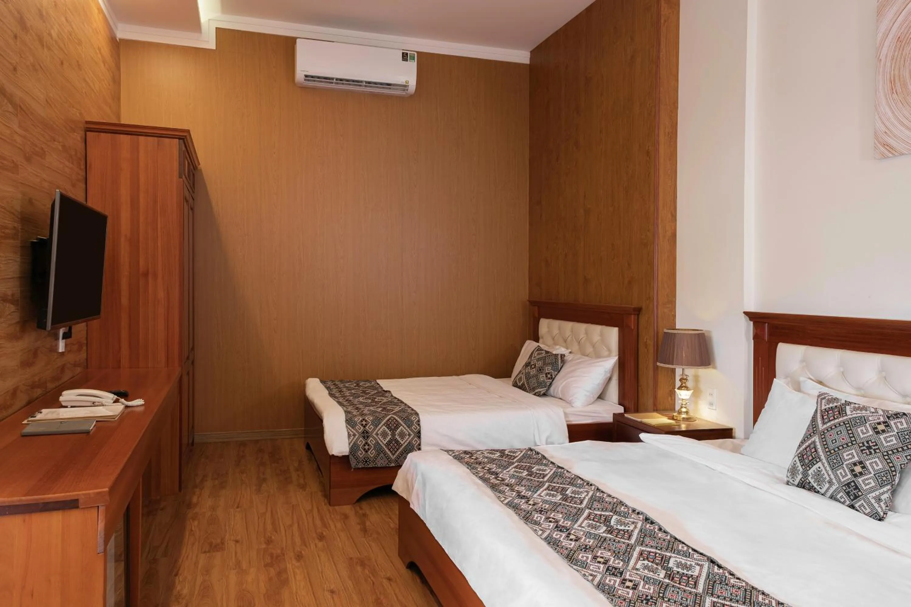 Bed in Mekong Gia Lai Hotel - Me Kong Pleiku