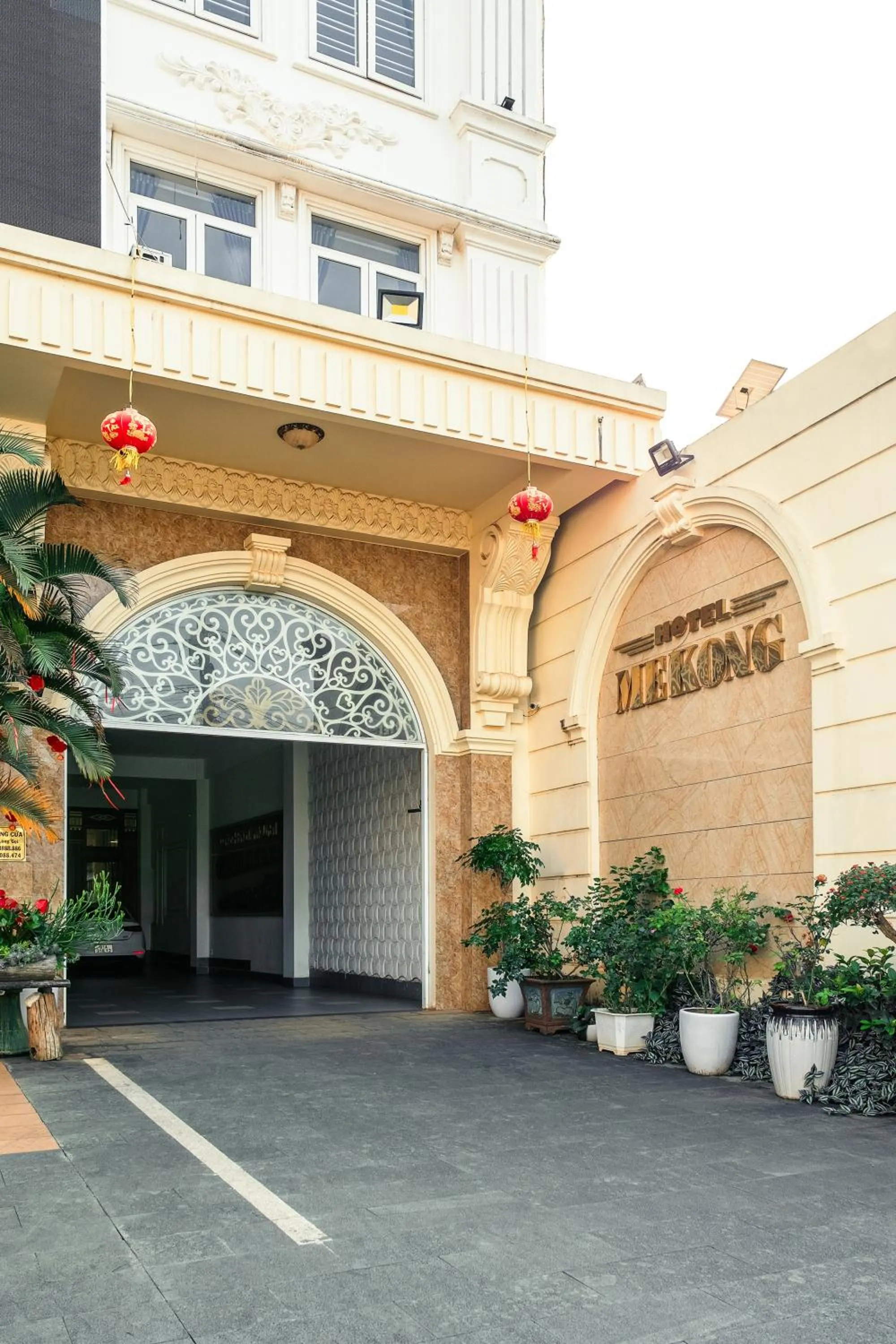Facade/entrance in Mekong Gia Lai Hotel - Me Kong Pleiku
