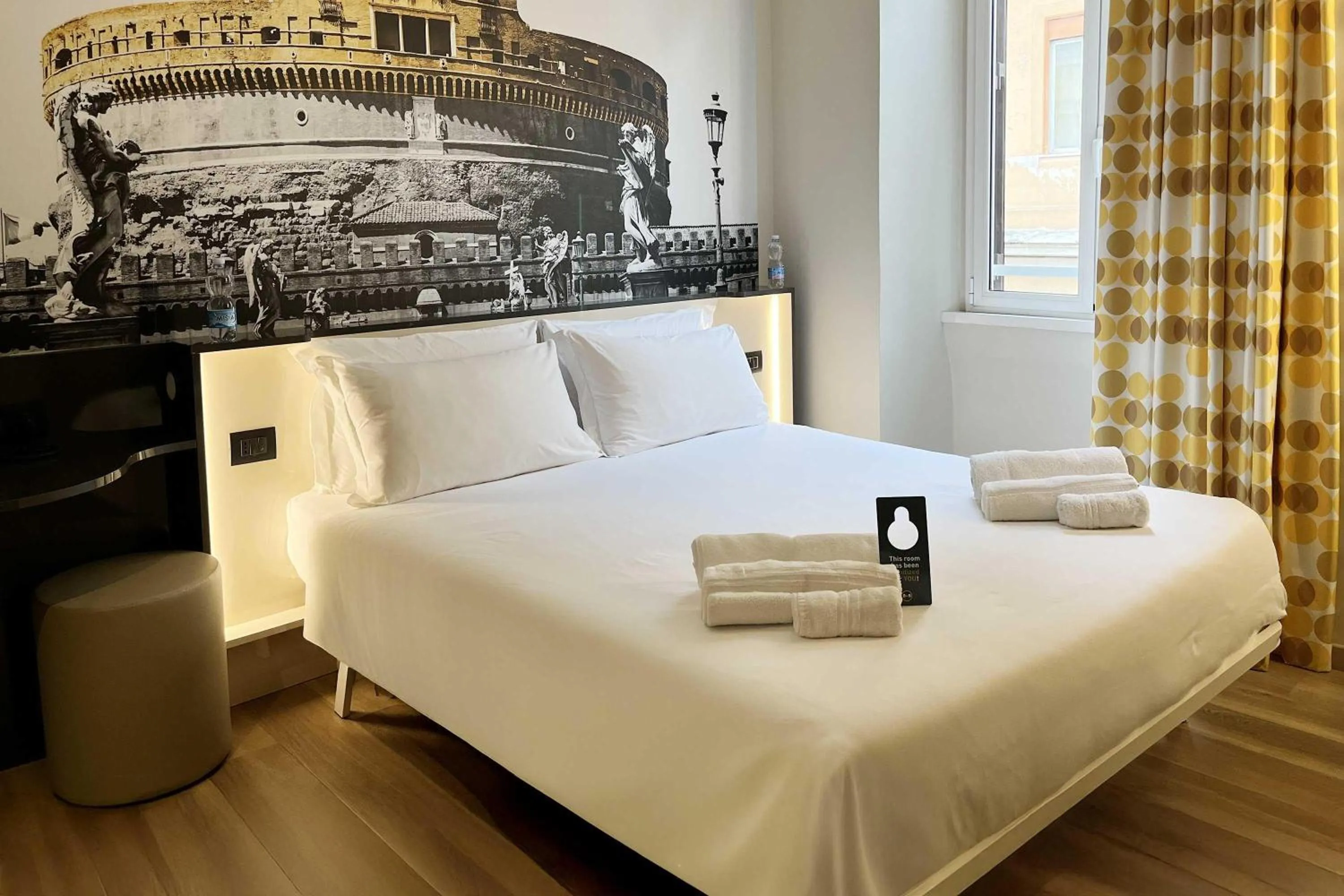 Photo of the whole room, Bed in B&B Hotel Roma San Lorenzo Termini